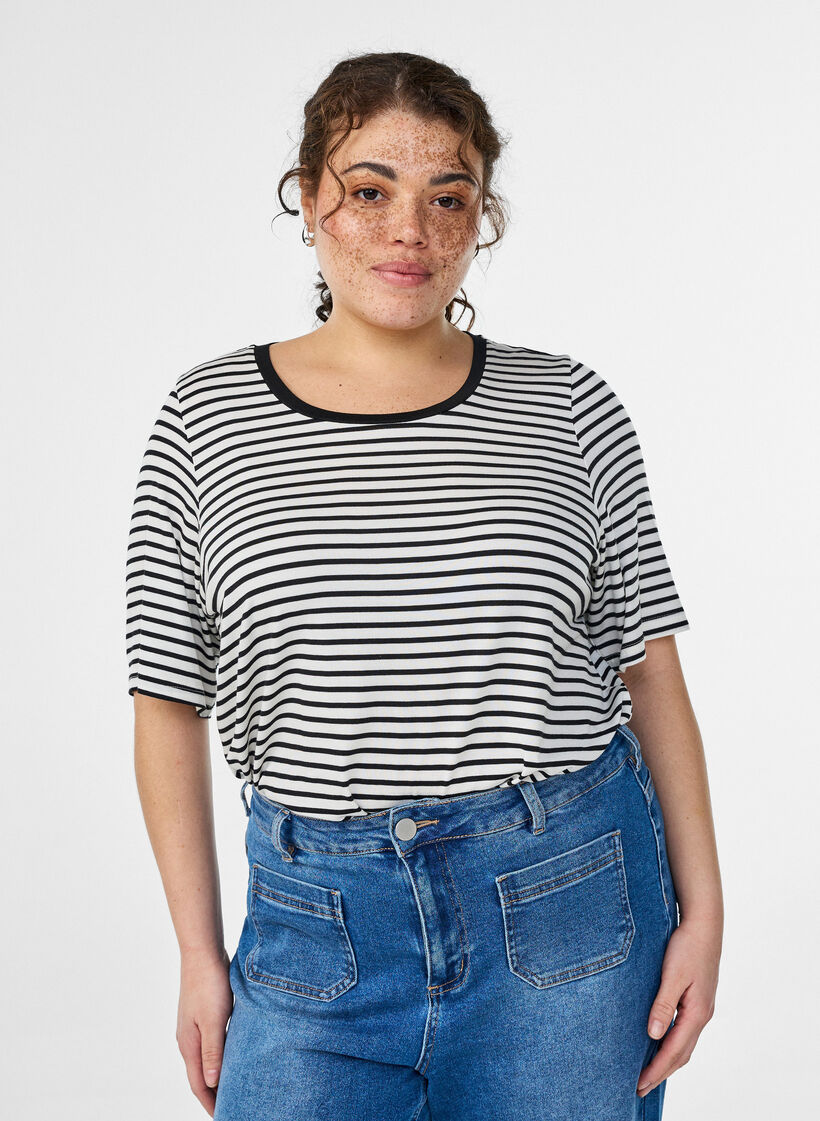 T-shirt met TENCEL&trade; Lyocell en strepen, Wit, Model image number 0