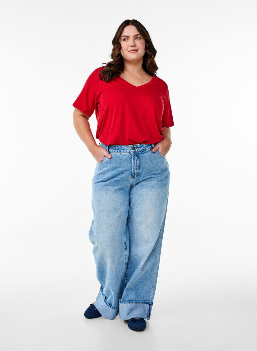 Basic t-shirt met korte mouwen en V-hals, Rood, Model image number 1