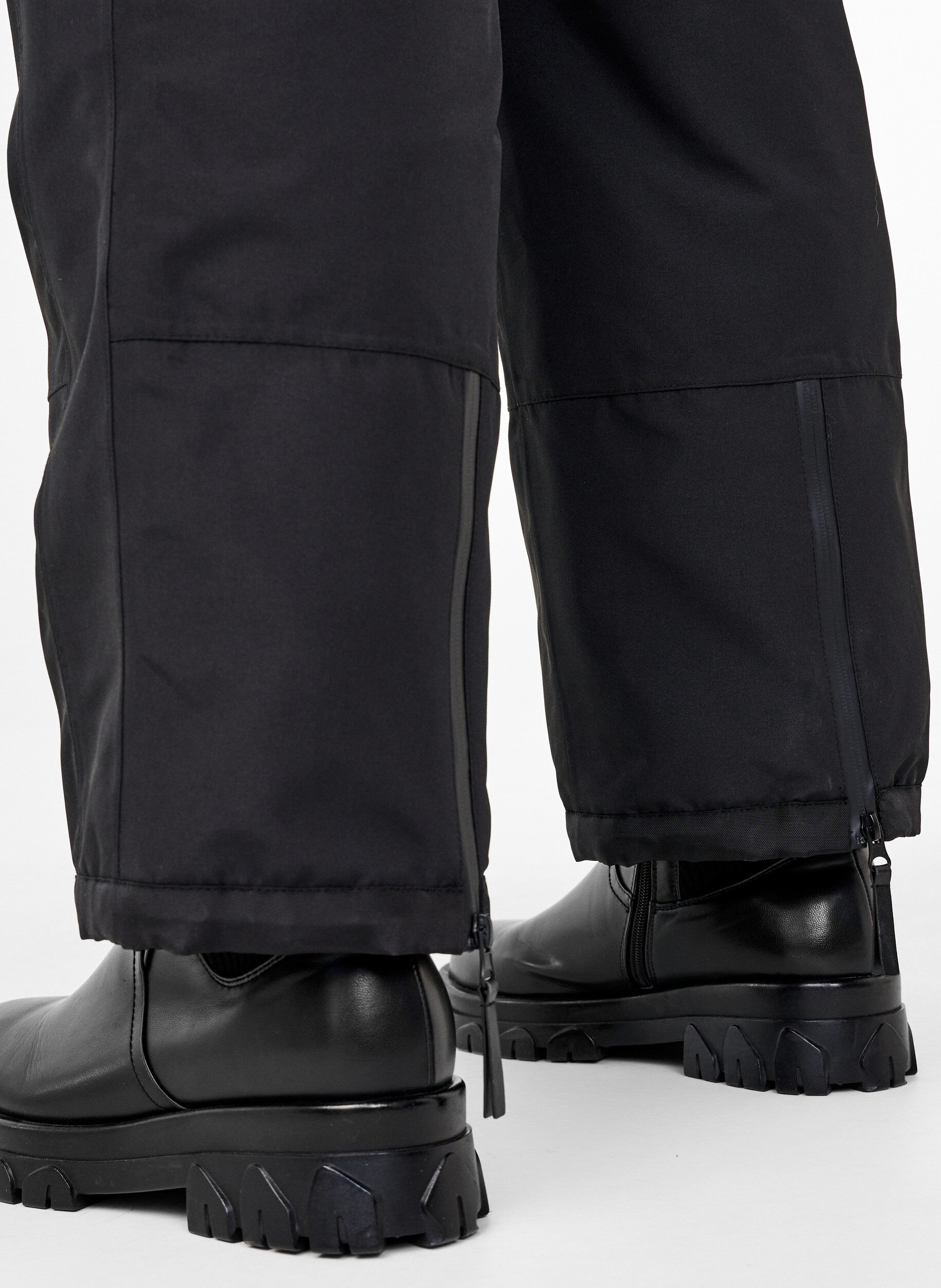 ZizziSkibroek met zakken en verstelbare taille, Zwart, Model image number 4
