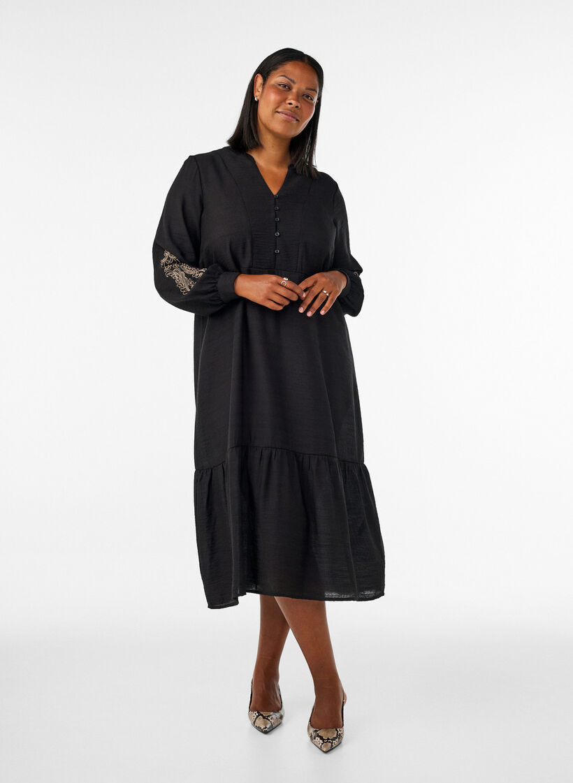 Robe en viscose avec broderies et volants &eacute;tag&eacute;s, Noir, Model image number 0