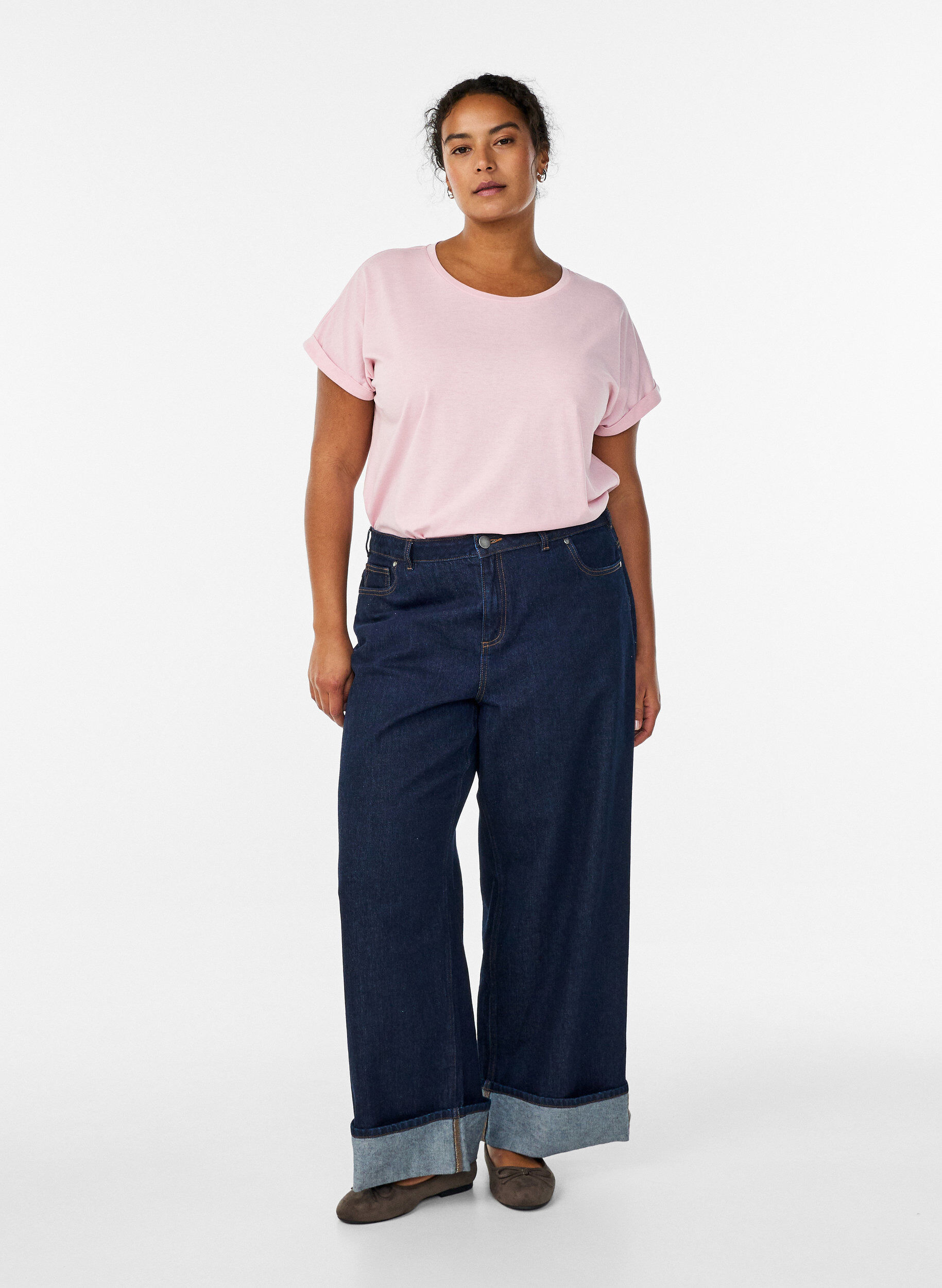 Zizzi T-shirt &agrave; manches courtes en m&eacute;lange de coton, Rose, Model image number 1