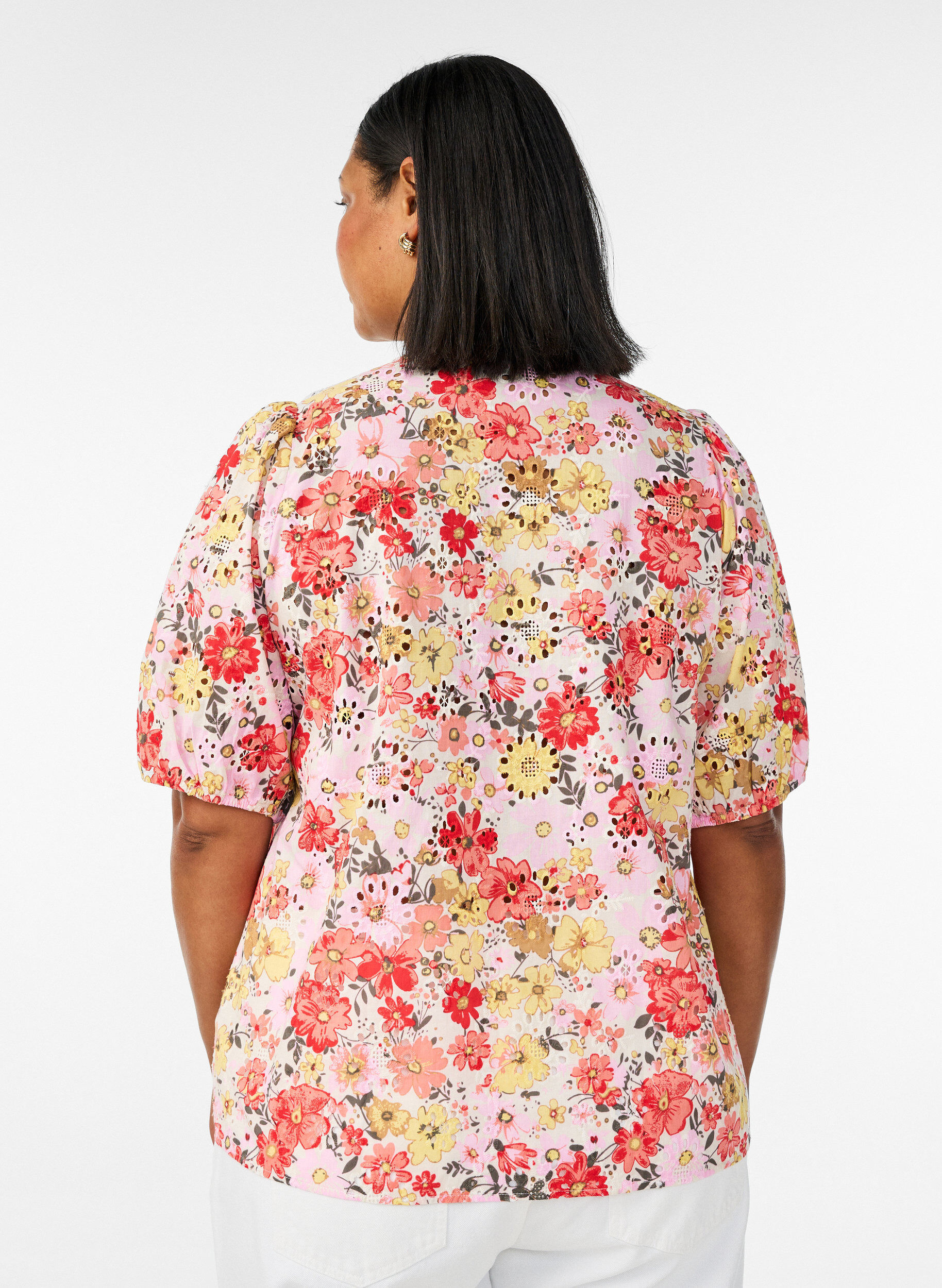 ZizziBloemenblouse met broderiegatwerk en V-hals, Roze, Model image number 2