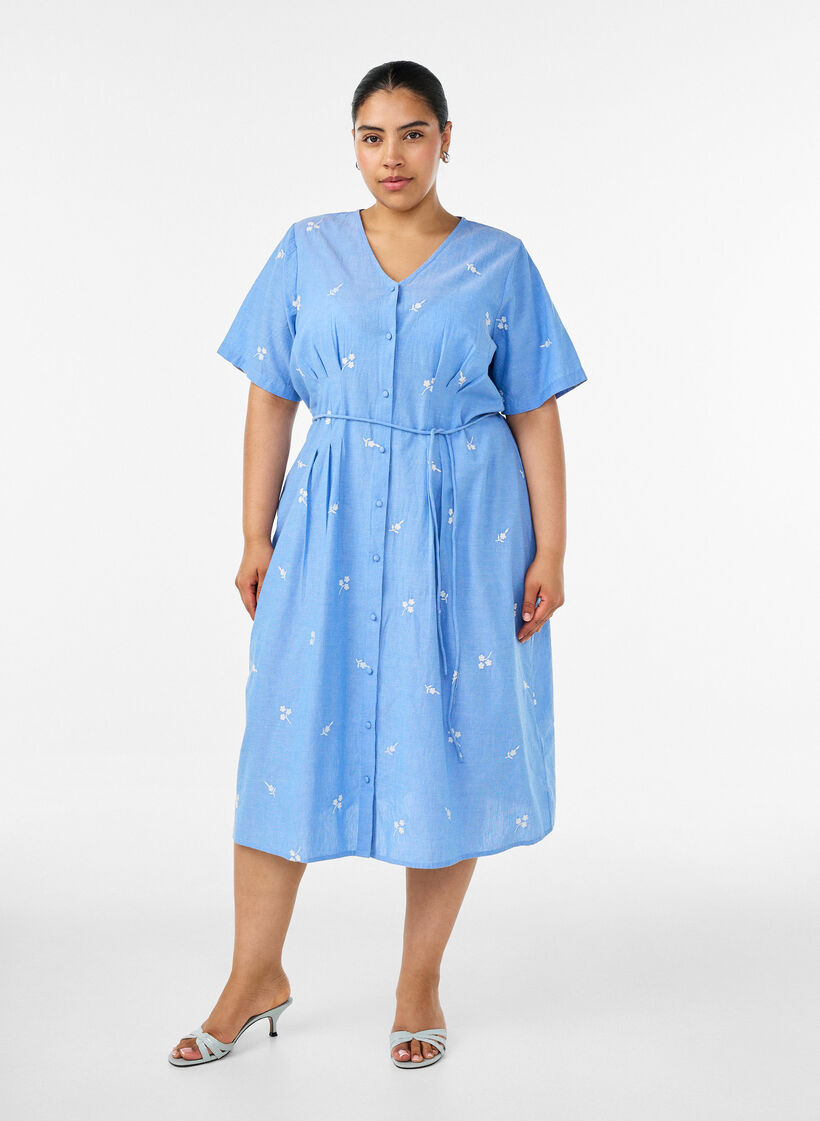 Robe chemise en coton avec des fleurs brod&eacute;es, Bleu Clair, Model image number 0