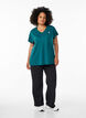 Losvallend trainings-T-shirt met V-hals, Groen, Model image number 1