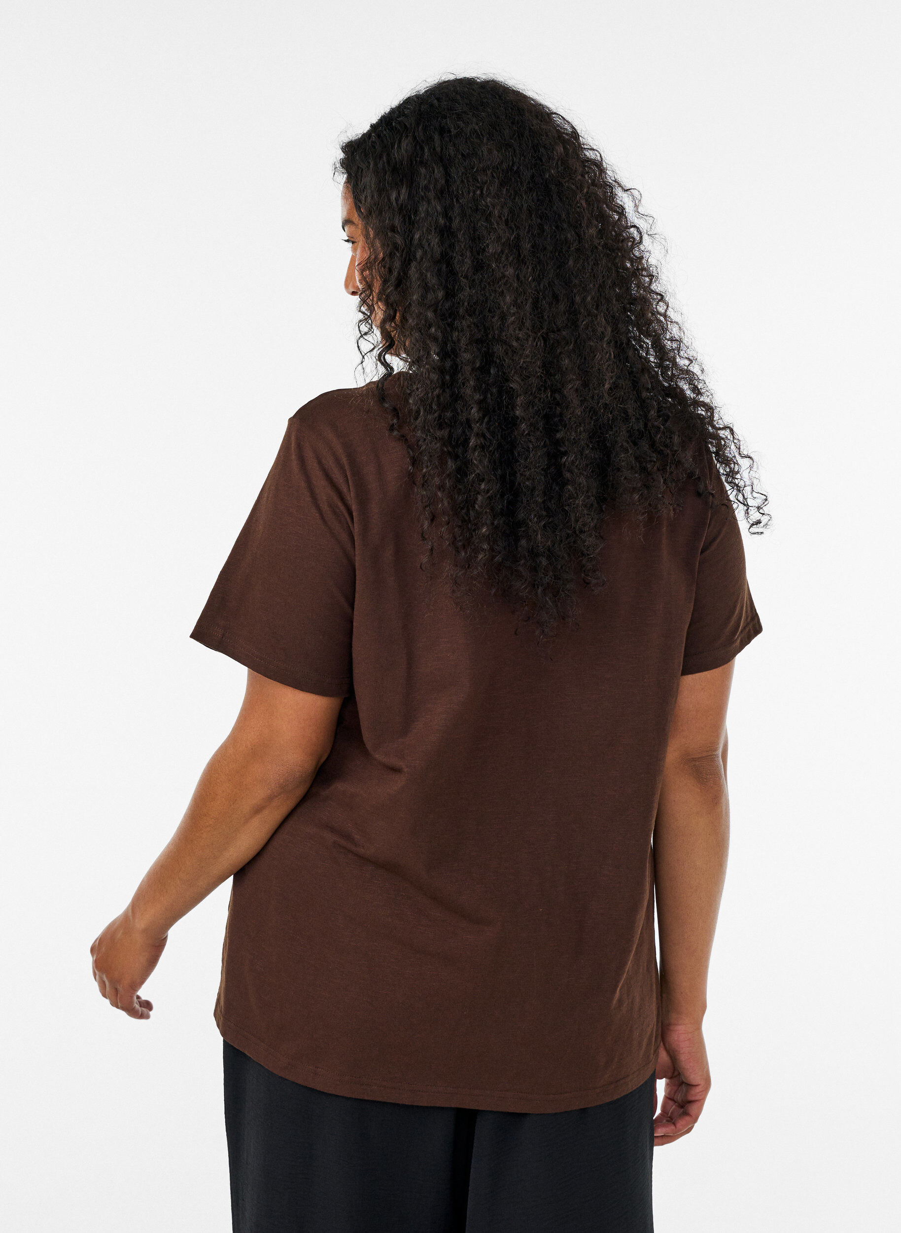 ZizziT-shirt met knoopdetail, Bruin, Model image number 2