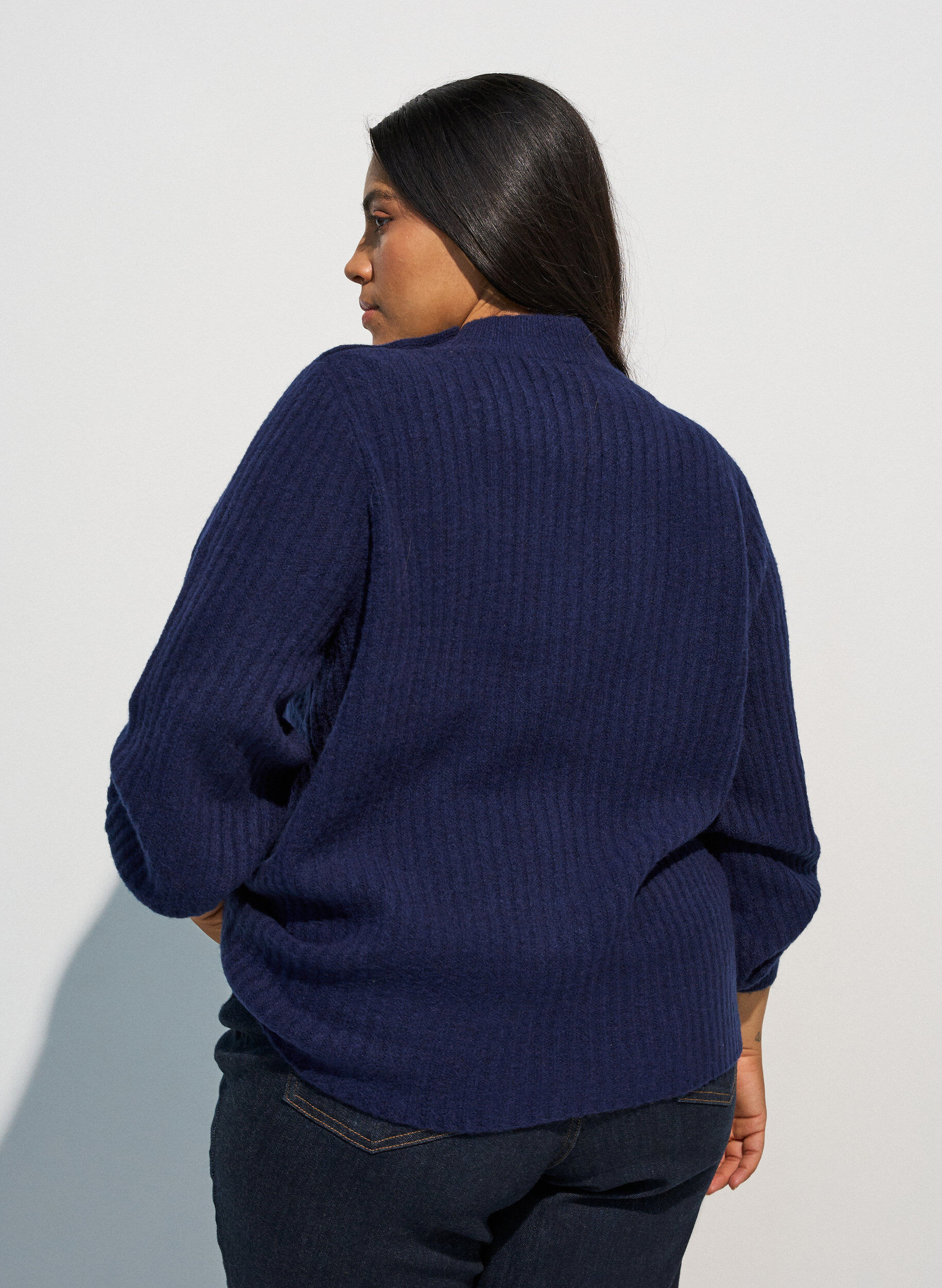 ZizziPull c&ocirc;tel&eacute; &agrave; manches bouffantes et boutons, Bleu, Model image number 2