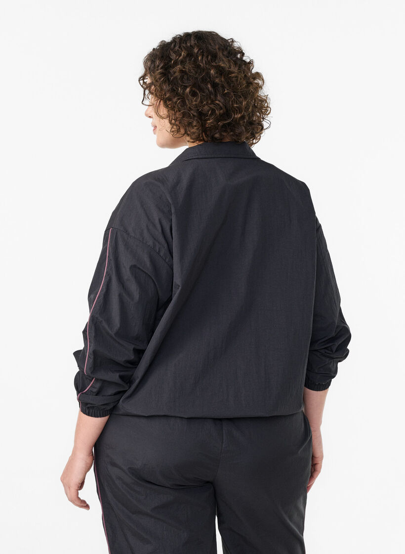 Veste légère avec passepoil contrastant, Noir, Model image number 2