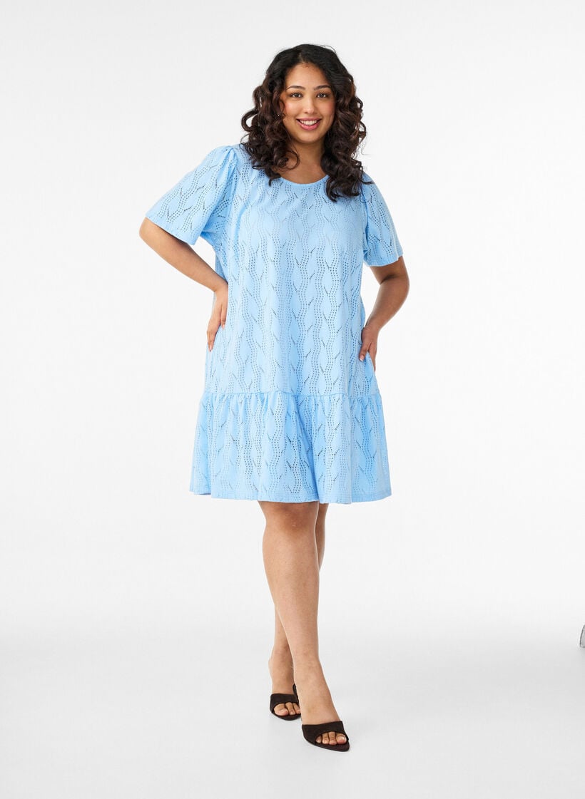 Robe courte en jersey avec broderie ajour&eacute;e, Bleu Clair, Model image number 1