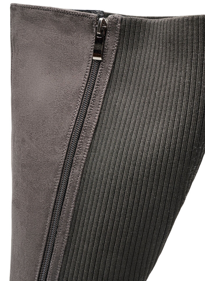 Botte haute avec tige c&ocirc;tel&eacute;e et &eacute;lastiqu&eacute;e et semelle &eacute;paisse, Marron, Packshot image number 2