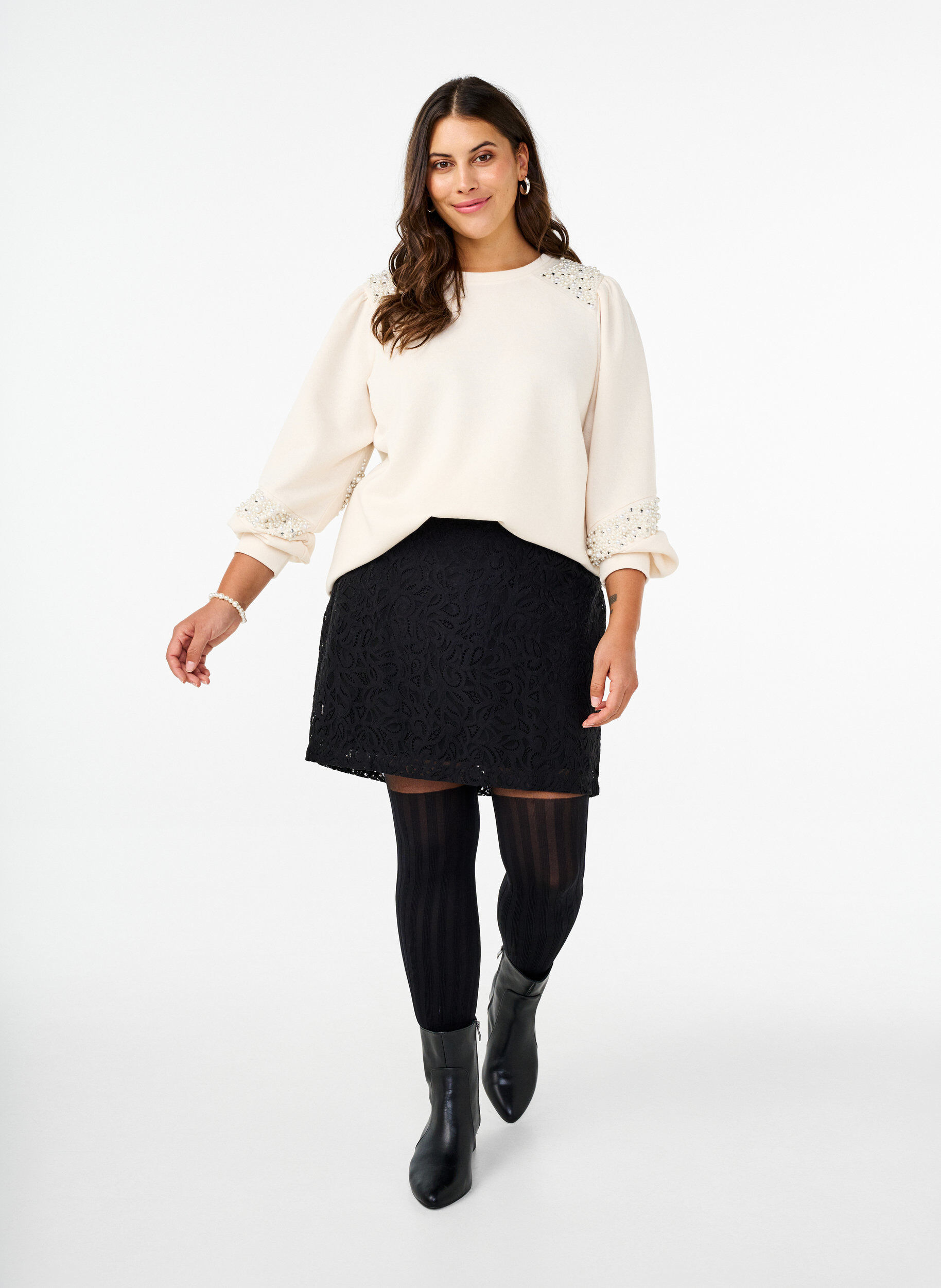 ZizziSweatshirt met pareldetails, Buttercream, Model image number 3