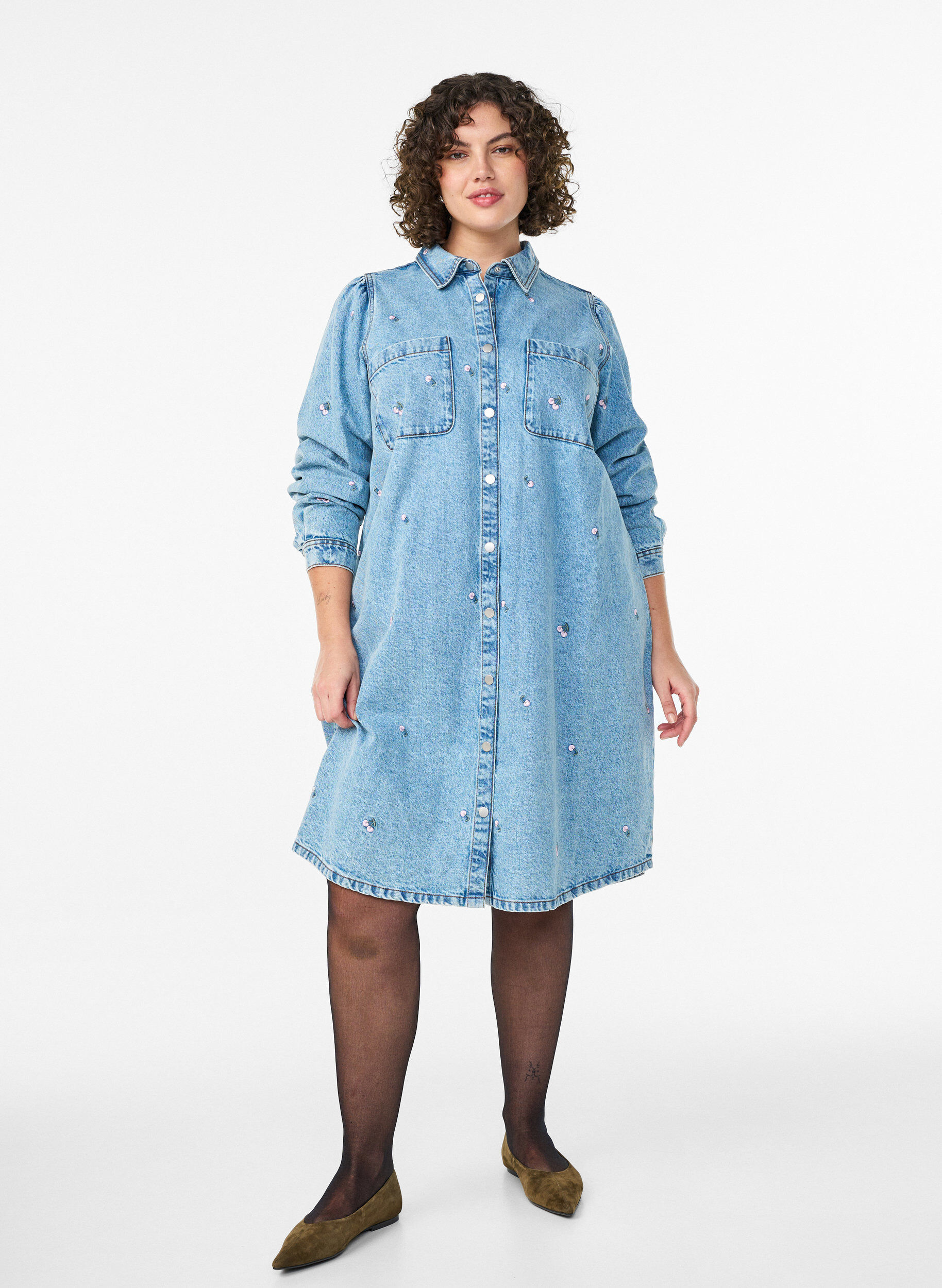 ZizziDenimjurk met kersen en borstzakken, Blauw, Model image number 1