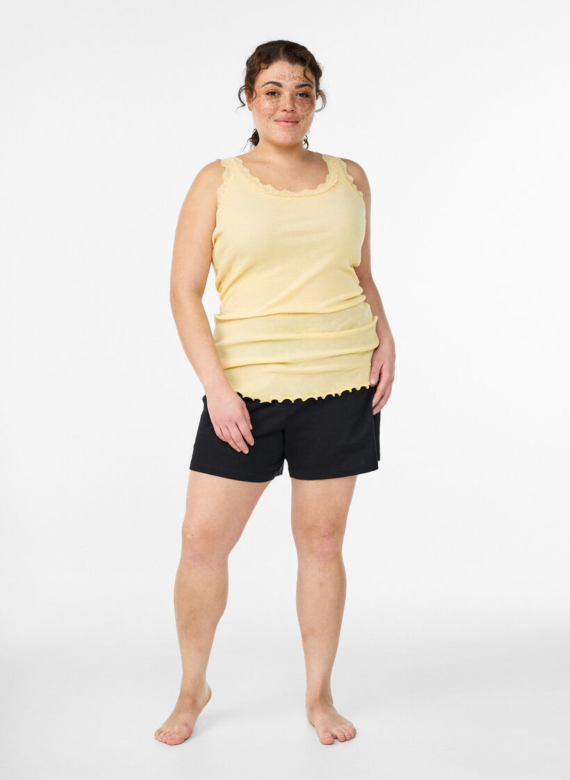 Haut avec bordure en dentelle, Jaune clair, Model image number 1