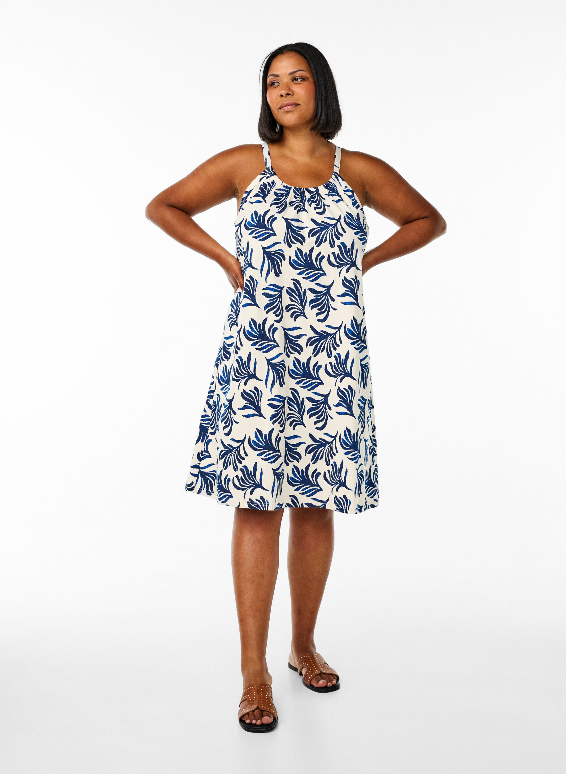 Zizzi Robe &agrave; bretelles midi en coton bio, Blanc, Model image number 1