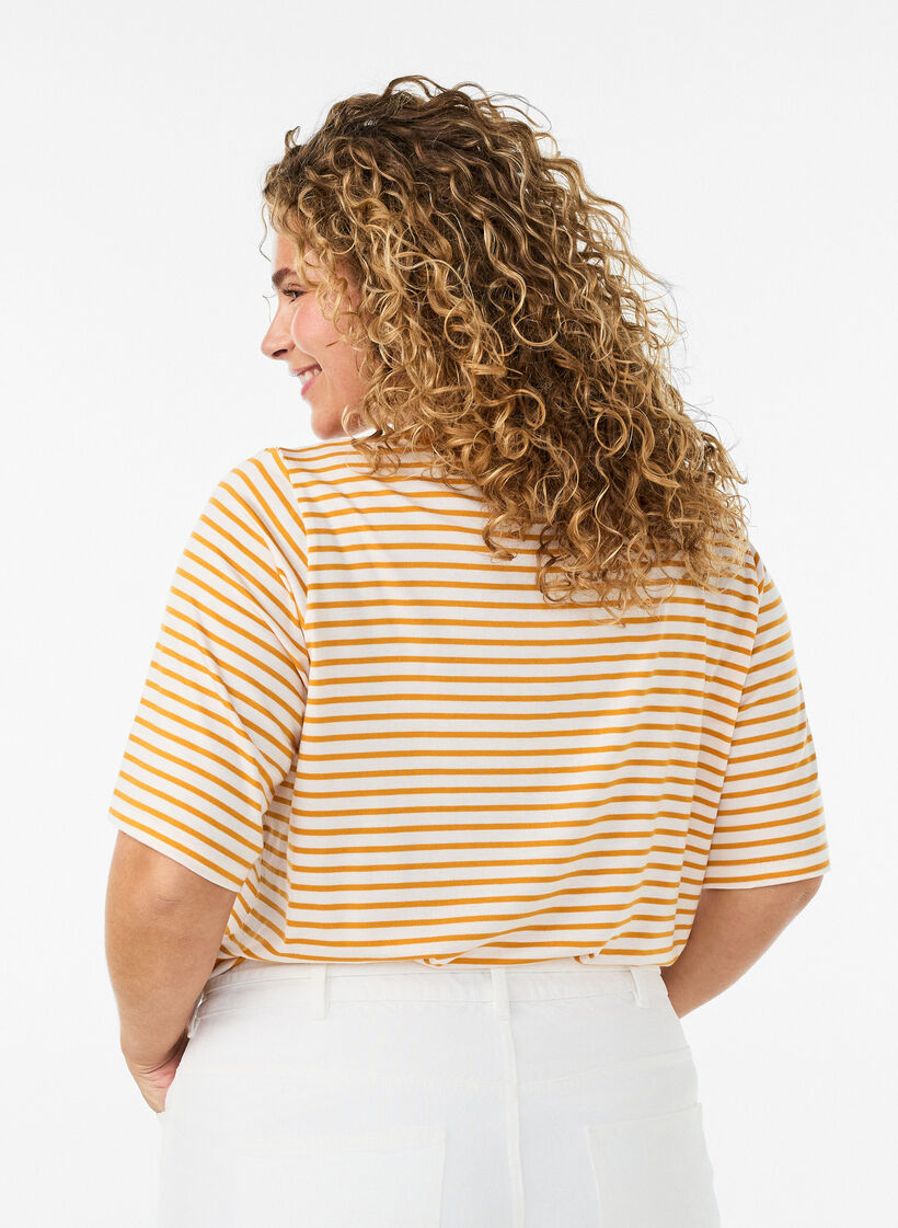 T-shirt en TENCEL&trade; Lyocell &agrave; rayures, Jaune clair, Model image number 2