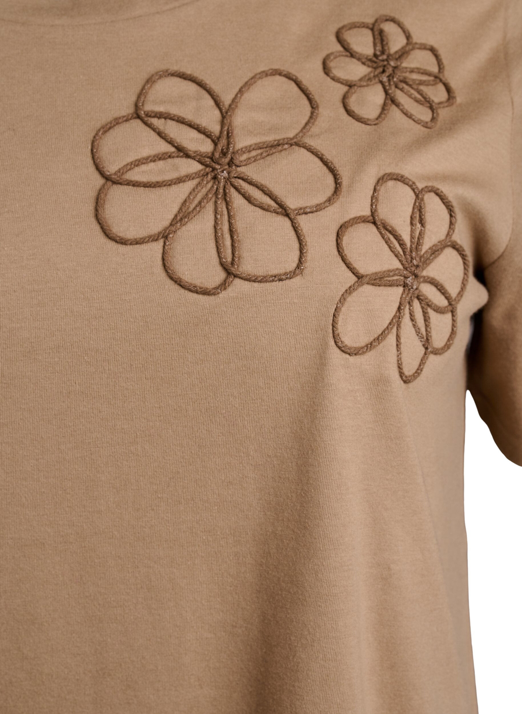 Zizzi T-shirt avec d&eacute;tails d&eacute;coratifs, Beige, Packshot image number 2