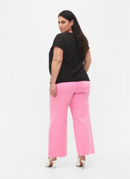 Flared jeans met high waist, Pink, Model
