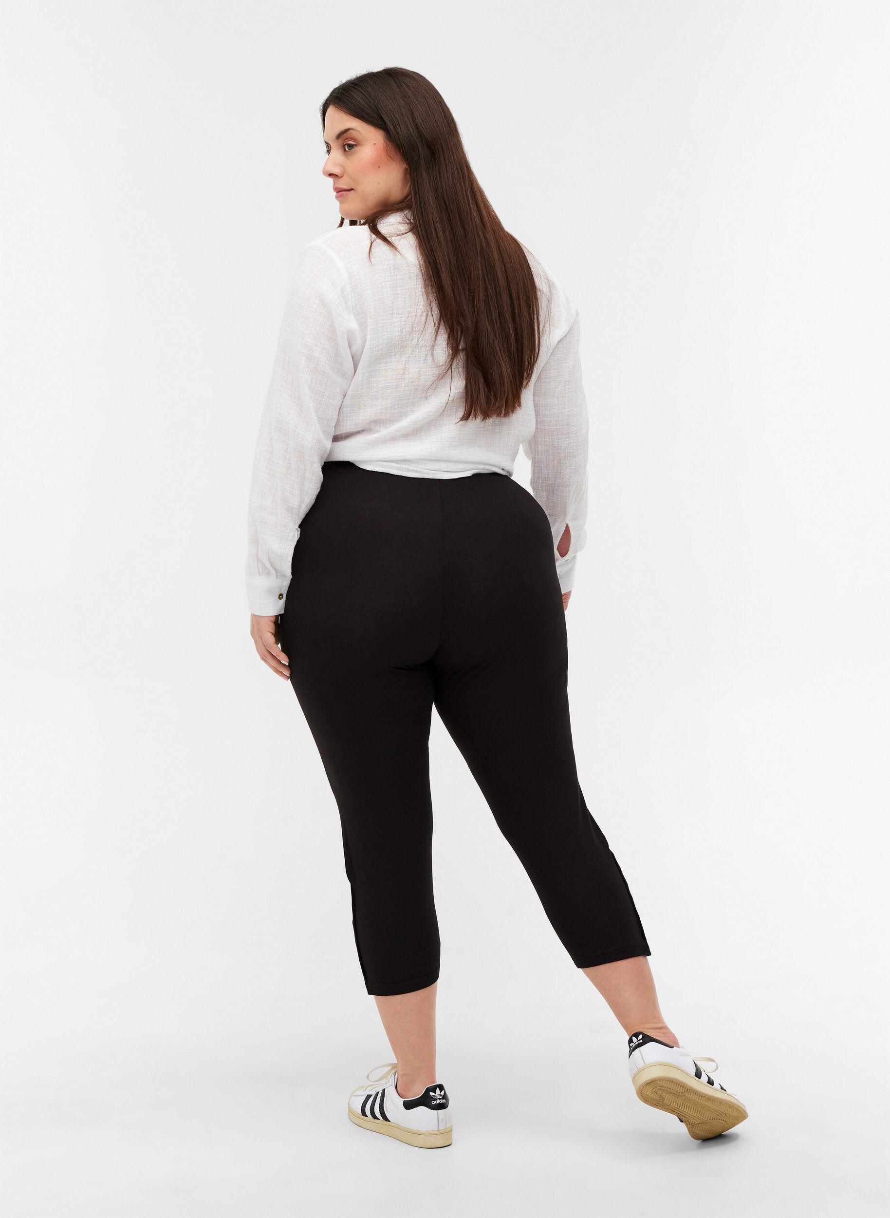Zizzi Legging 3/4 avec boutons, Black, Model image number 1