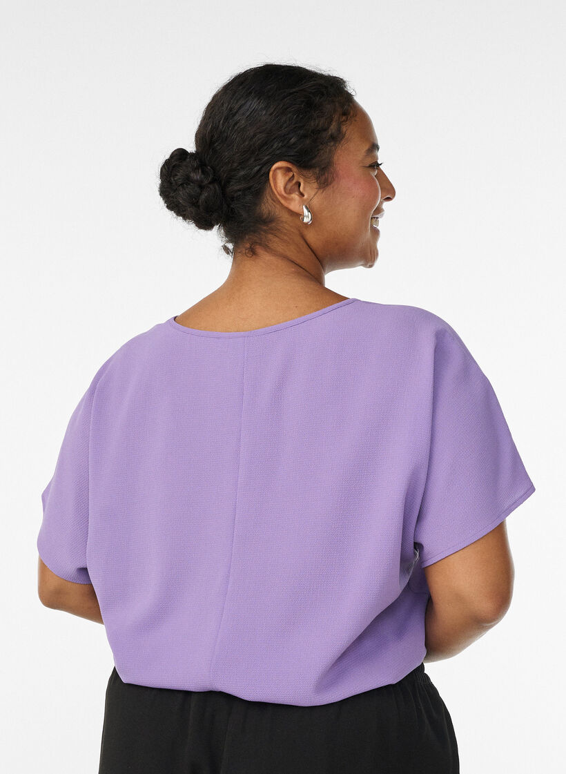 Blouse &agrave; manches courtes et encolure ronde, Mauve, Model image number 2