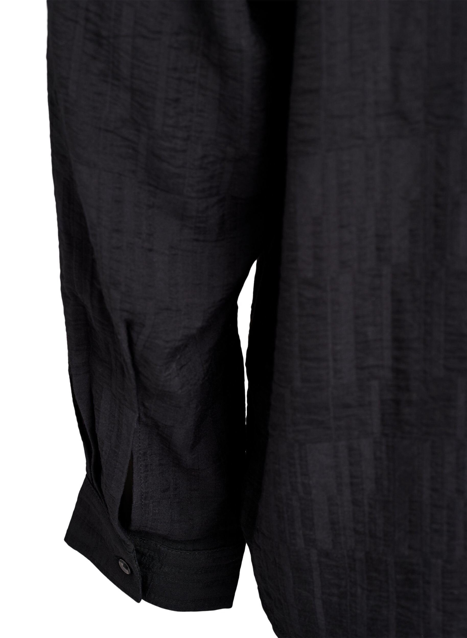 Zizzi Chemise ample avec texture et col en V, Noir, Packshot image number 3