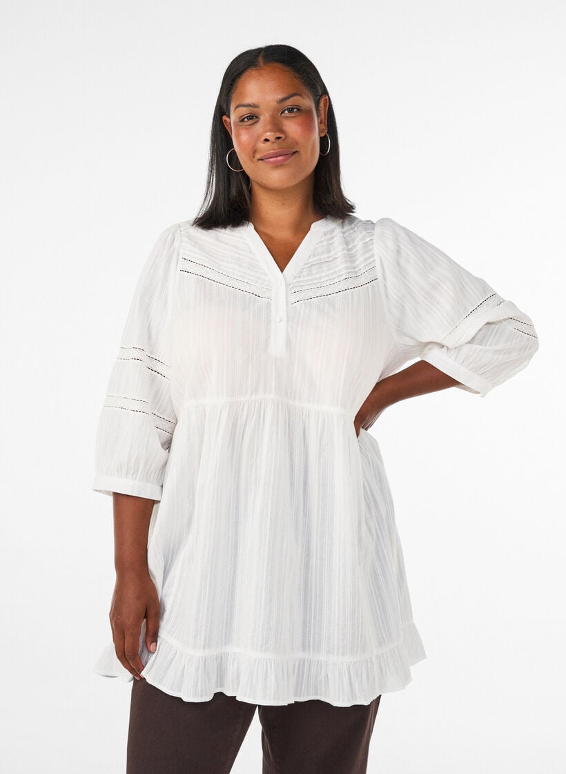 Tunique avec d&eacute;tails en broderie ajour&eacute;e et manches 3/4, Vanille, Model image number 0