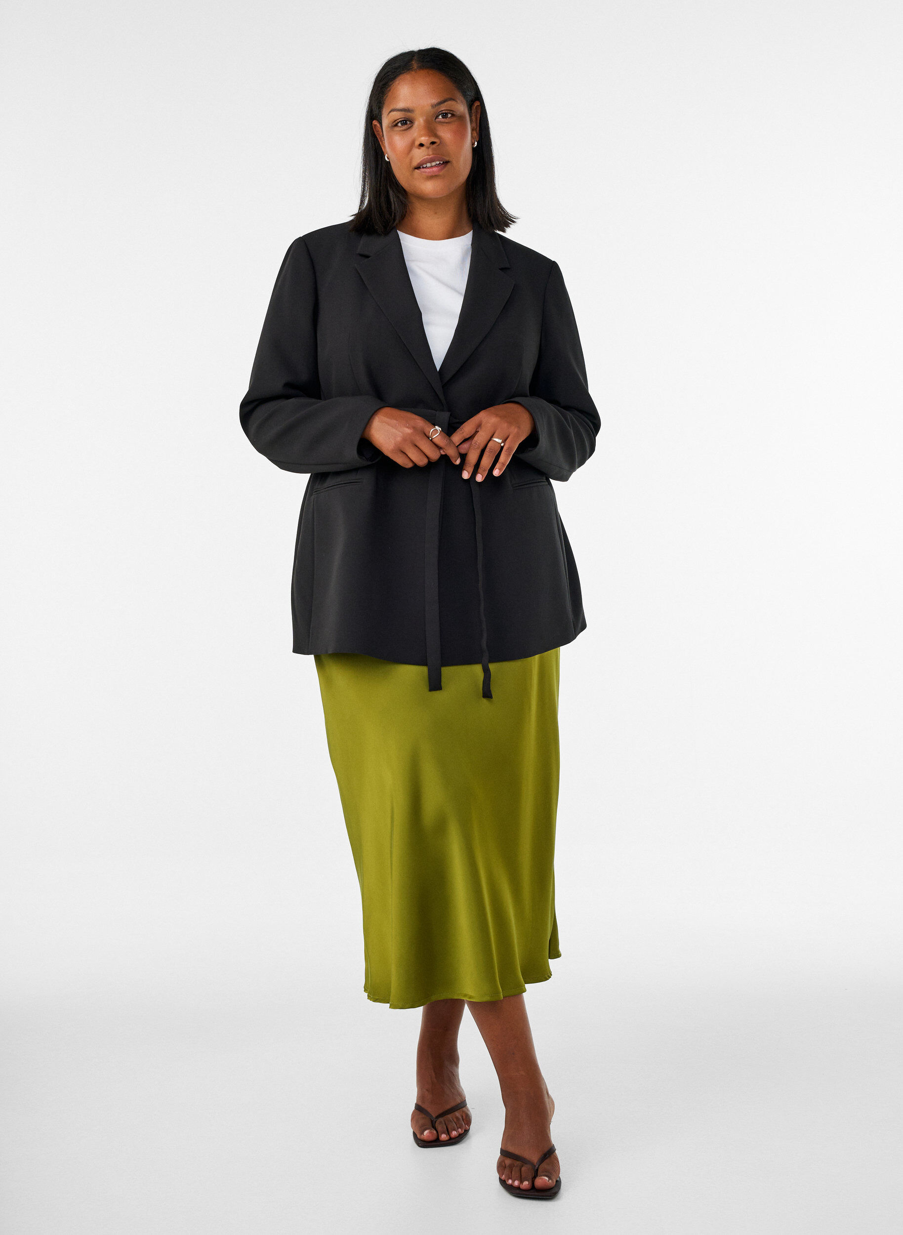 Jupe midi en satin, Vert, Model