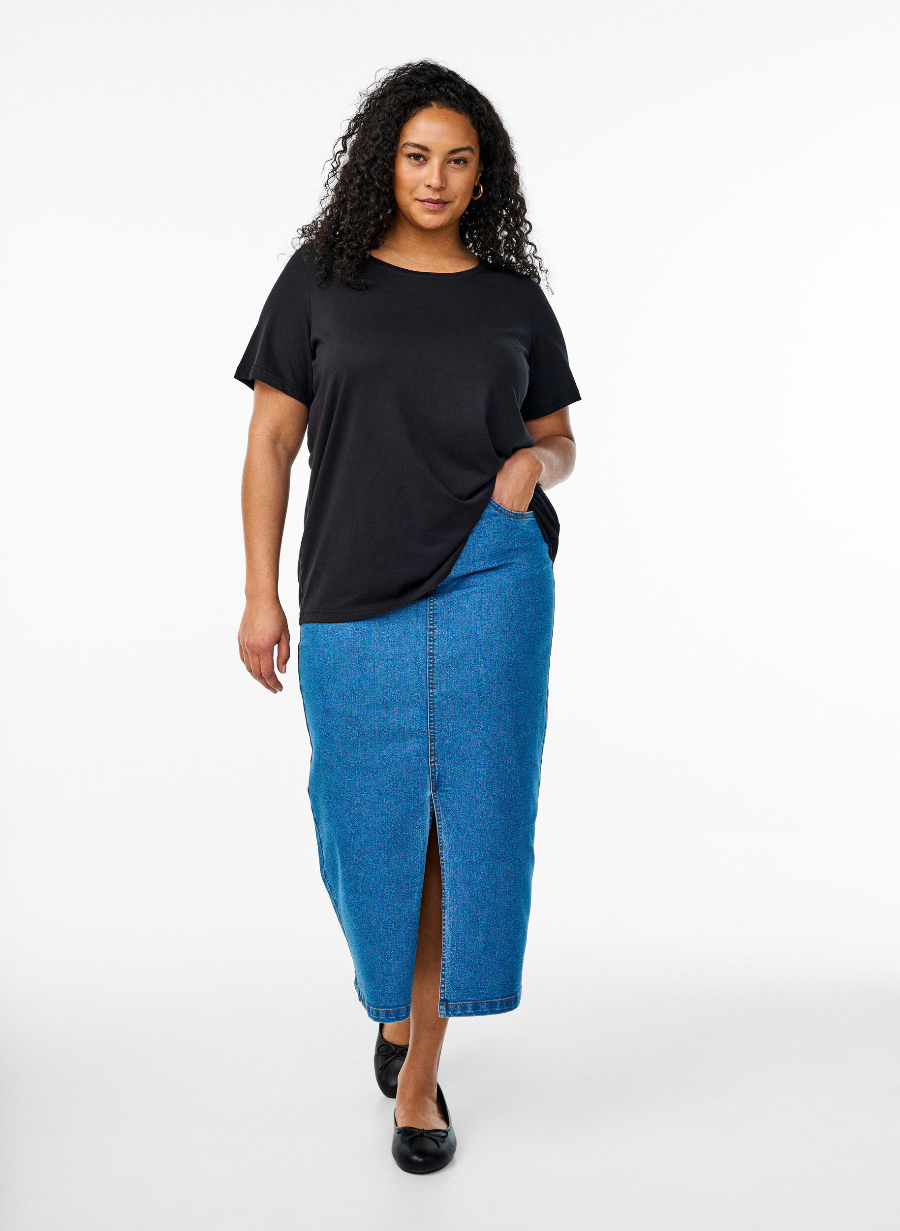 Zizzi FLASH - Lot de 2 t-shirts &agrave; col rond, Black/Black, Model image number 2