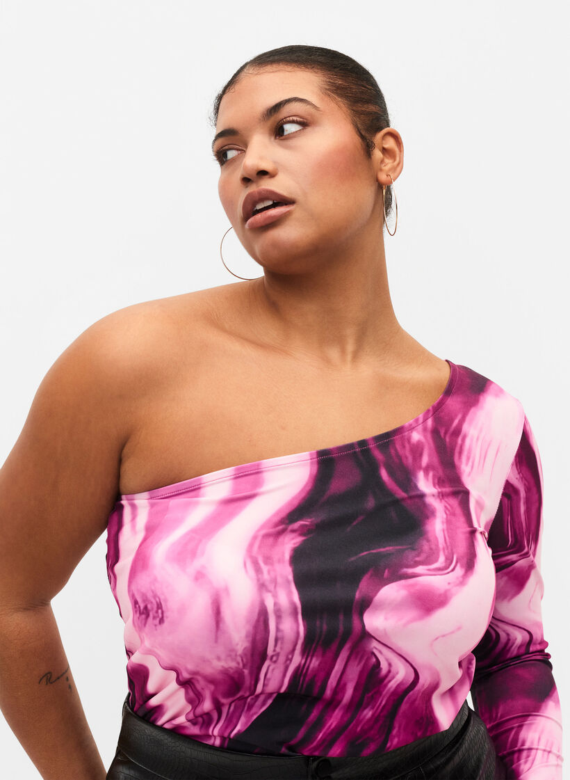 Blouse à une épaule imprimée, Raspberry Rose AOP, Model image number 2