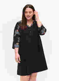 robe de nuit en coton avec détail imprimé, Black Flower AOP, Model
