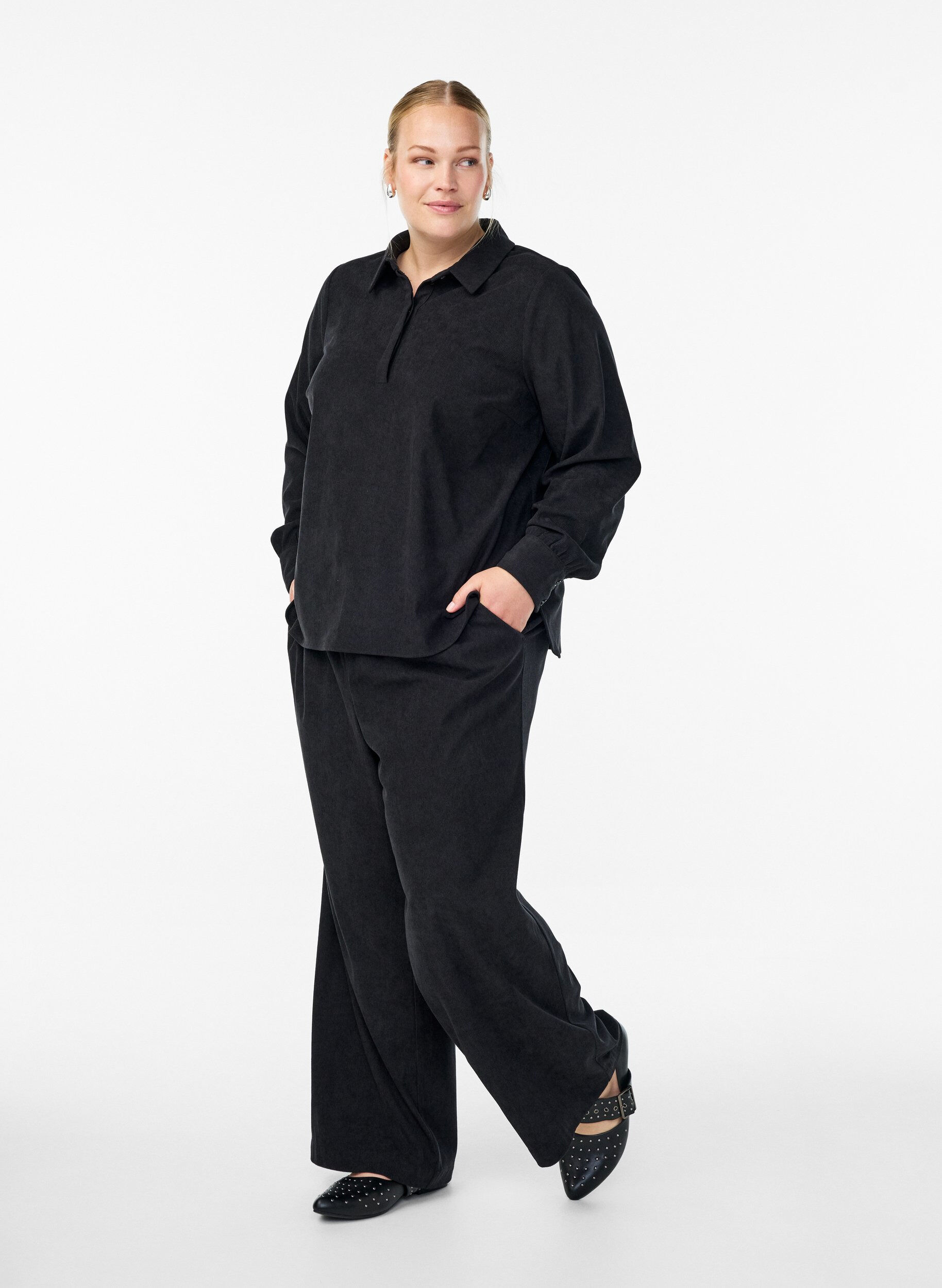 Pantalon ample en velours, Noir, Model