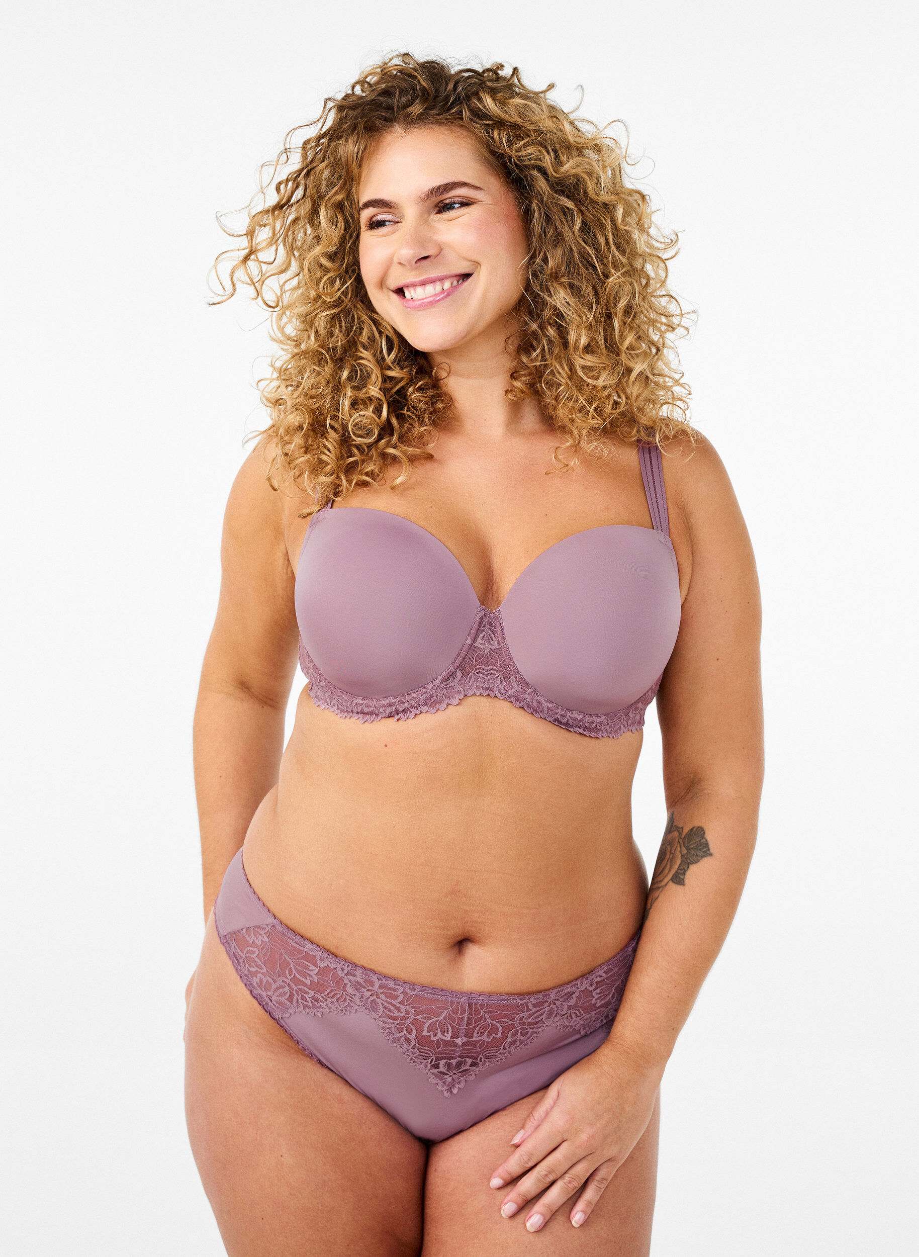 ZizziVoorgevormde bh met kant en gladde cups, Roze, Model image number 1