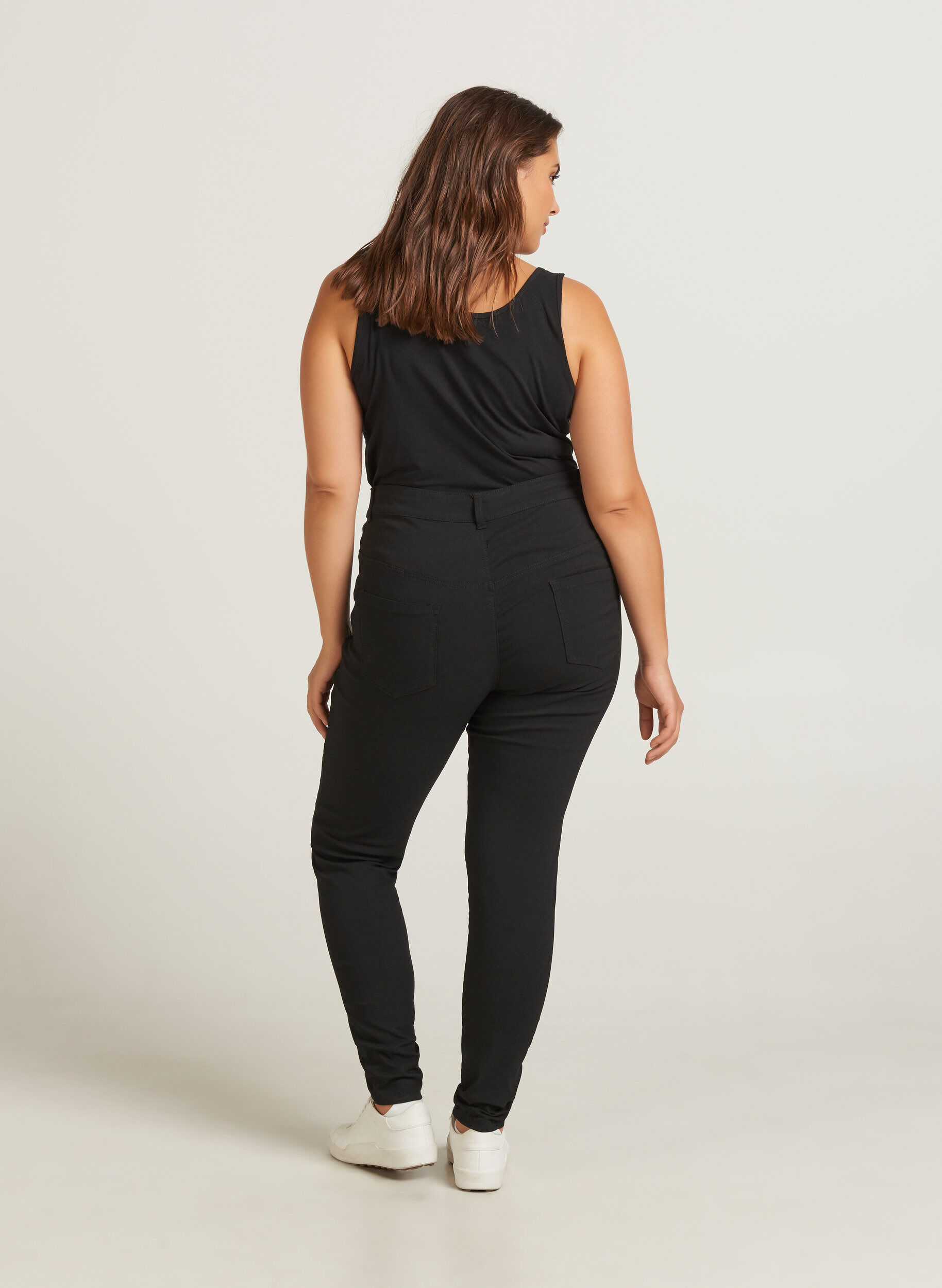 ZizziSlim fit broek met zakken, Zwart, Model image number 2