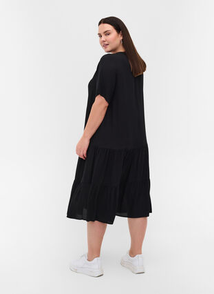 Robe en viscose à manches courtes avec imprimé, Black, Model image number 1