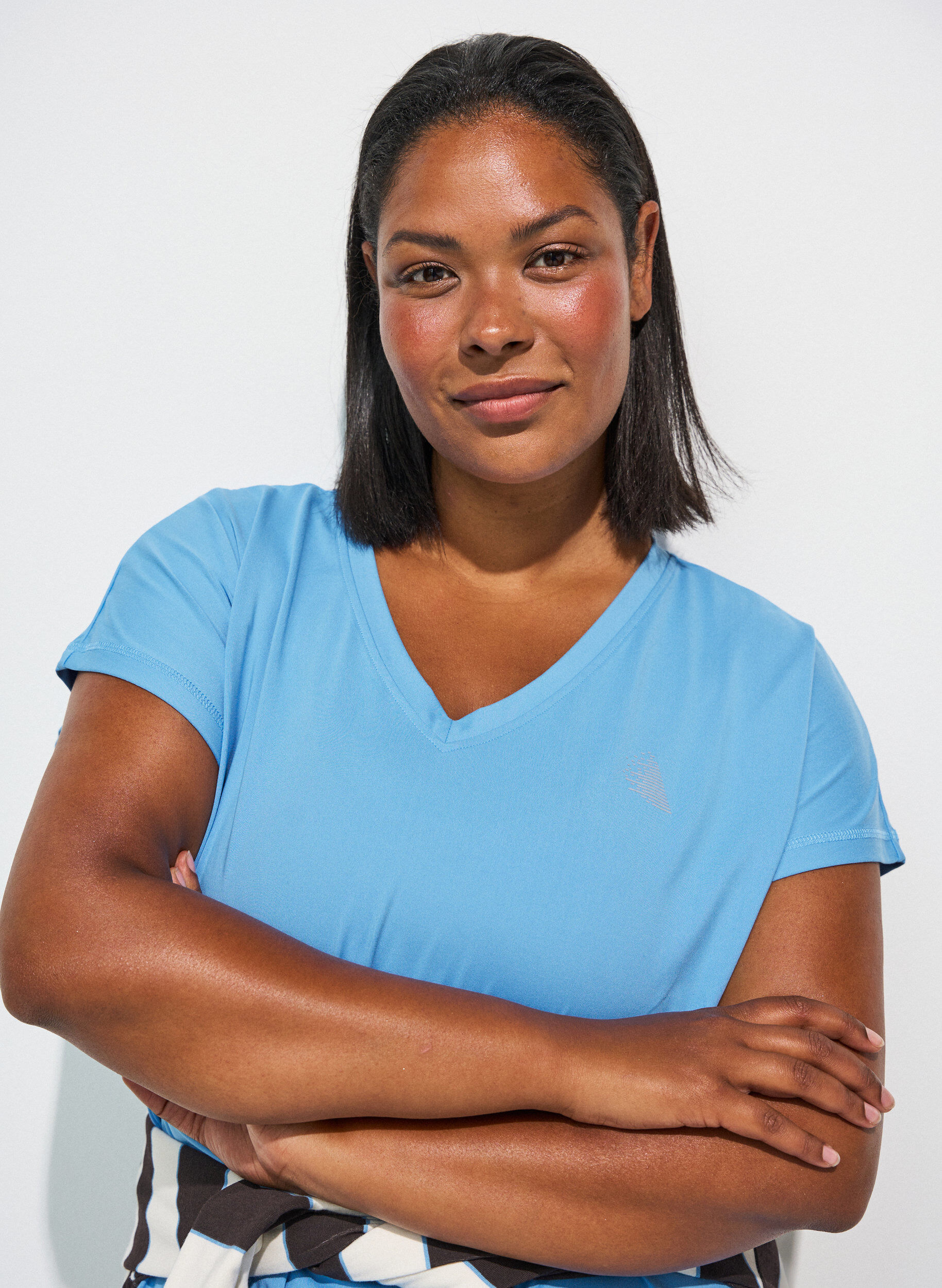 ZizziT-shirt de sport ample avec col en v, Bleu Clair, Model image number 3