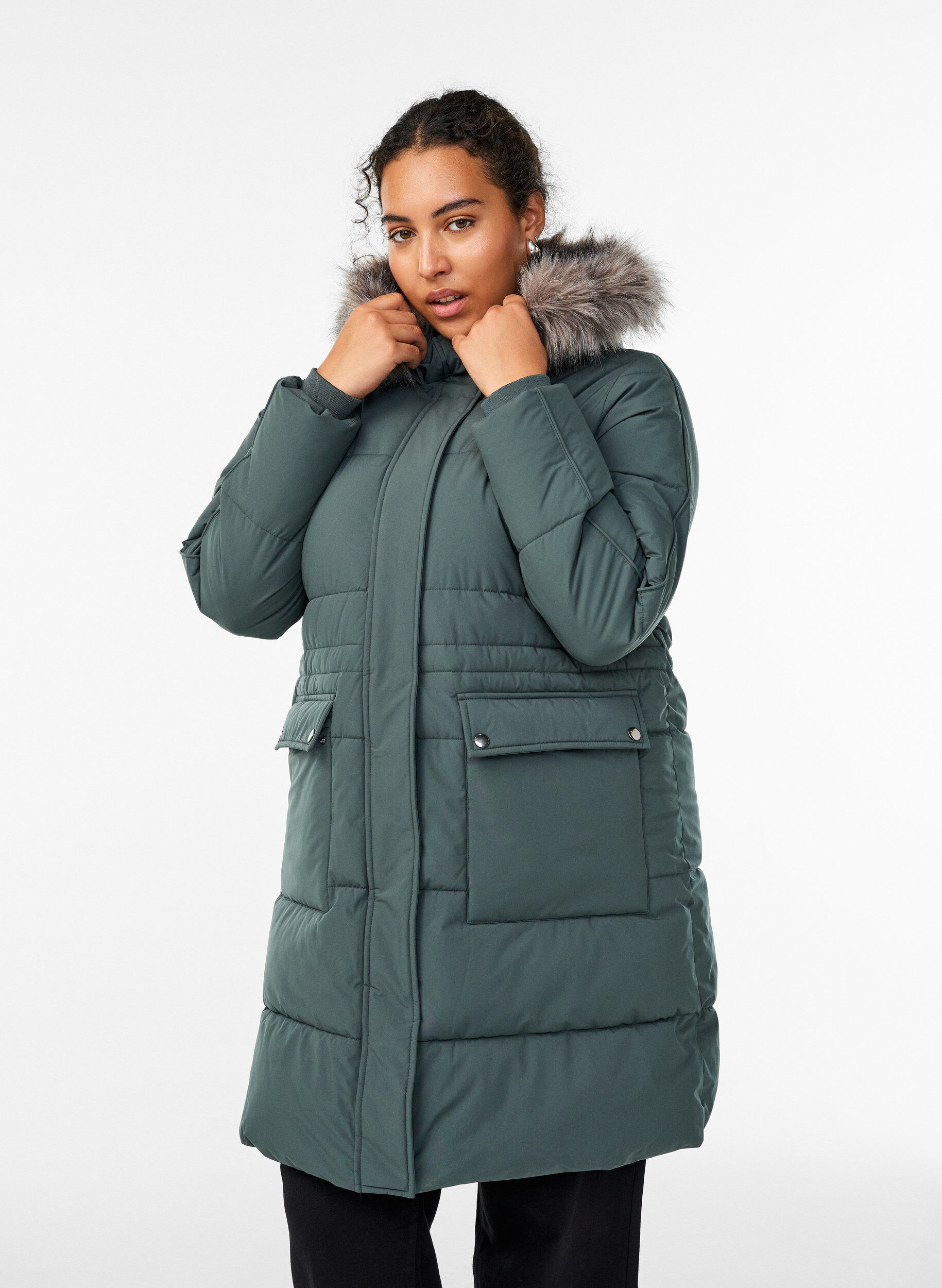 Parka d&eacute;perlante avec col en fausse fourrure, Vert fonc&eacute;, Model