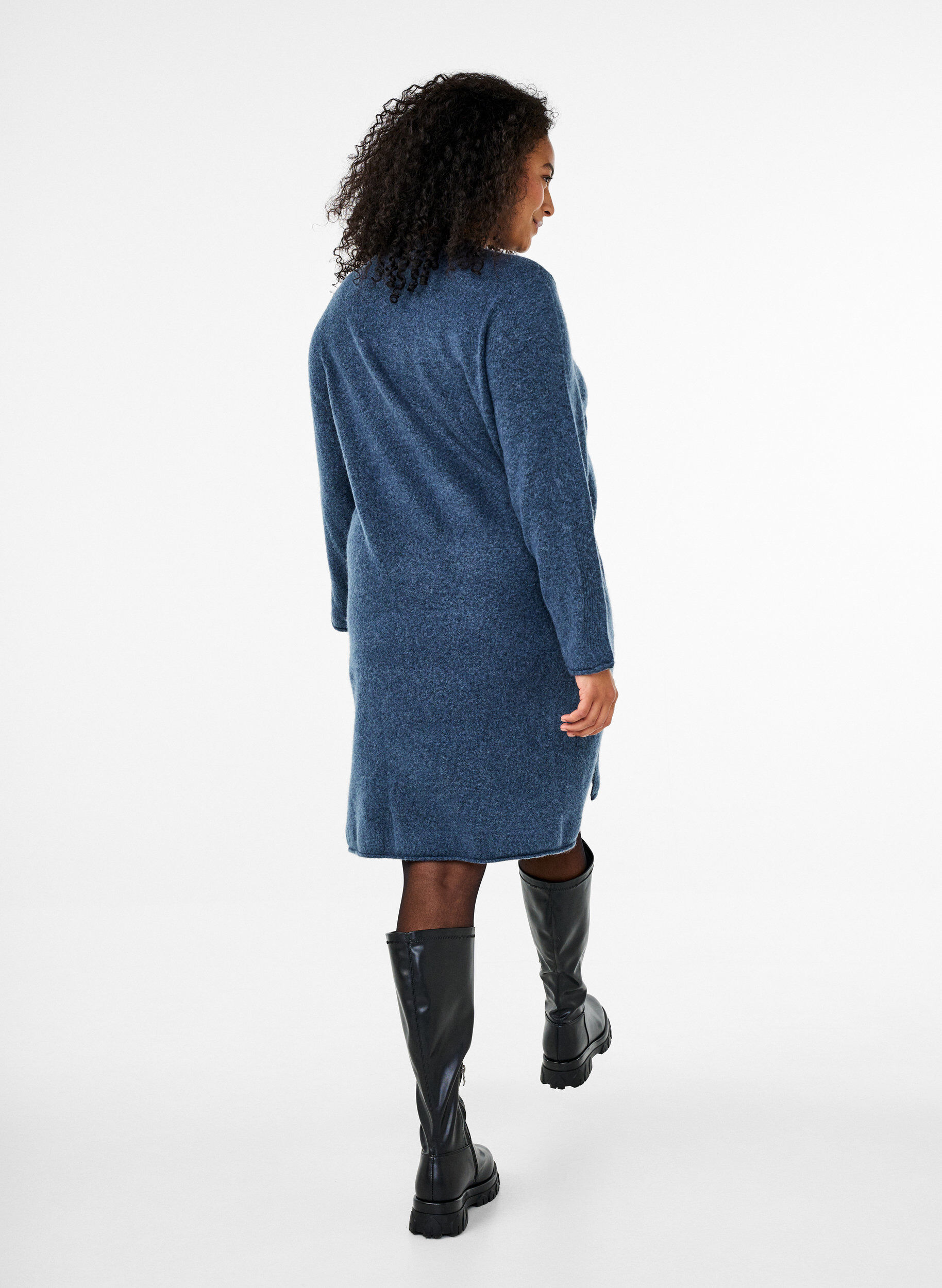 Zizzi Robe en tricot avec des fentes, Bering Sea Mel., Model image number 1