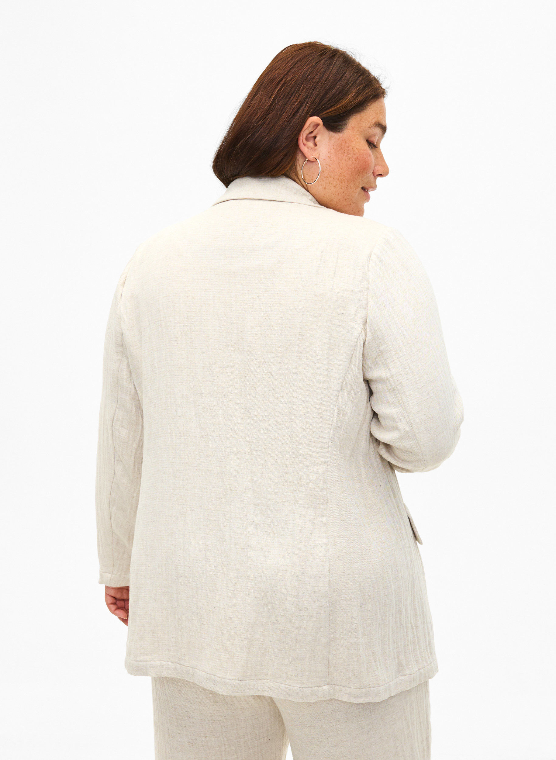 Zizzi Blazer con&ccedil;u dans un m&eacute;lange de mati&egrave;re contenant du lin, Rainy Day, Model image number 1