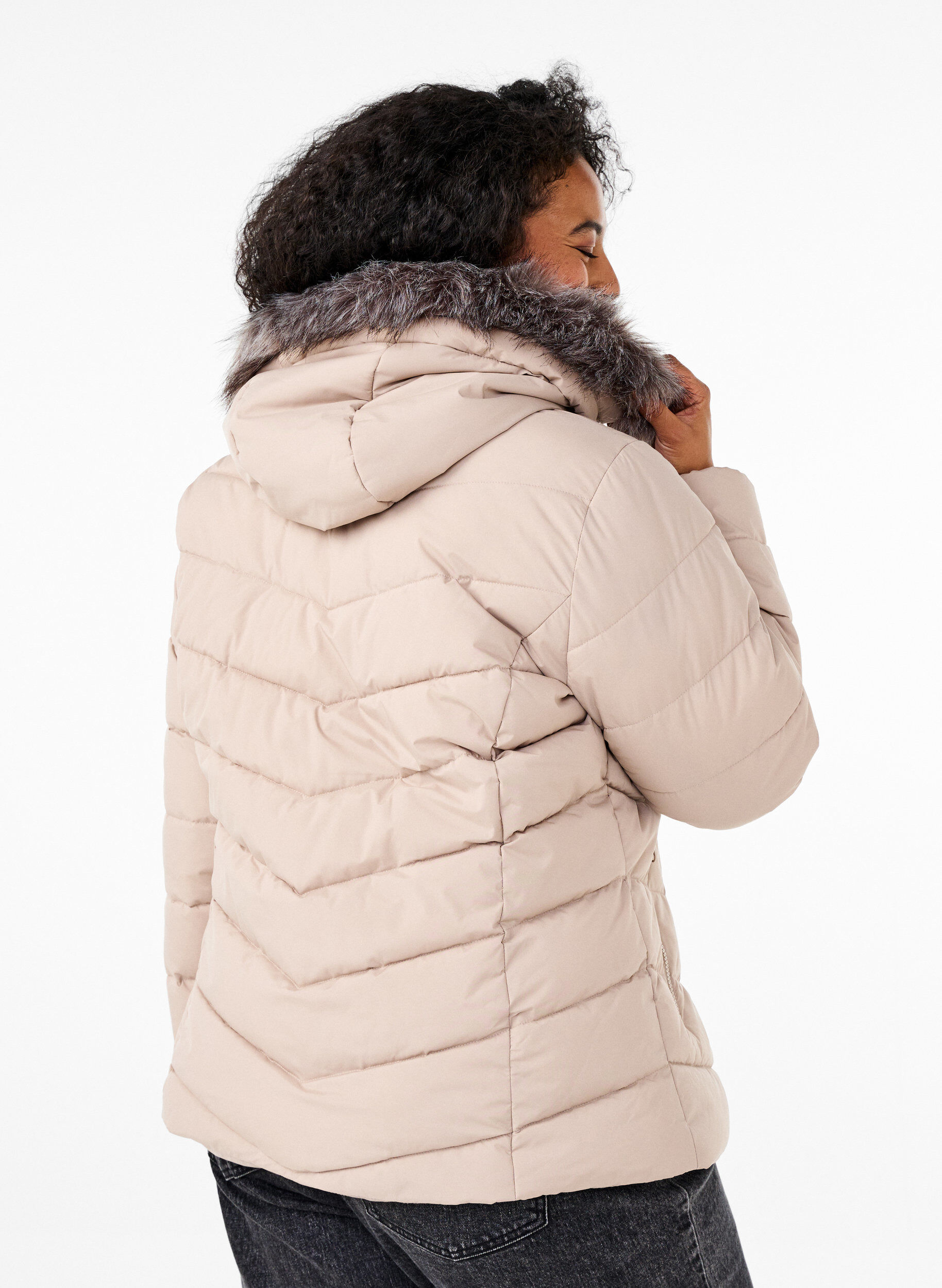 Zizzi Veste courte &agrave; capuche, Beige, Model image number 2