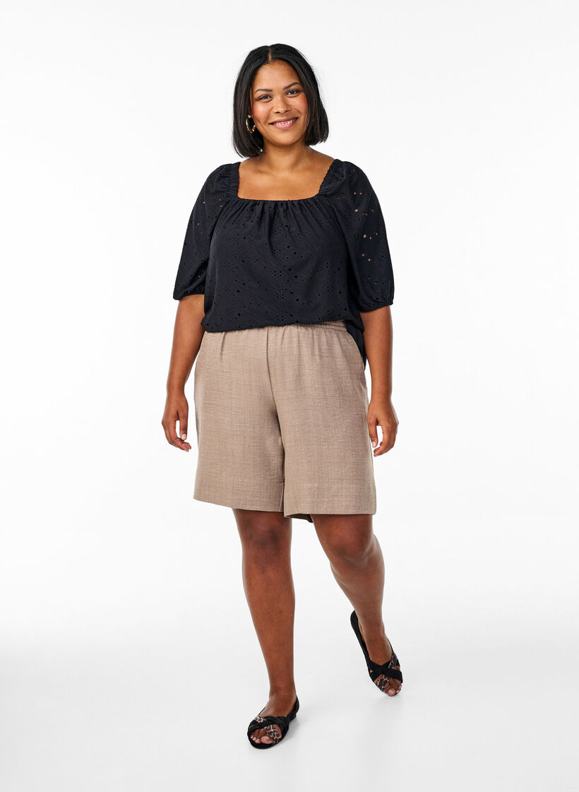 Blouse &agrave; manches courtes bouffantes et motif ajour&eacute;, Noir, Model image number 1