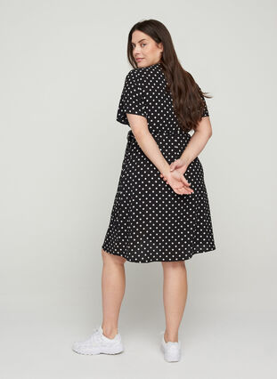 Robe portefeuille manches courtes, Black w White Dot, Model image number 1