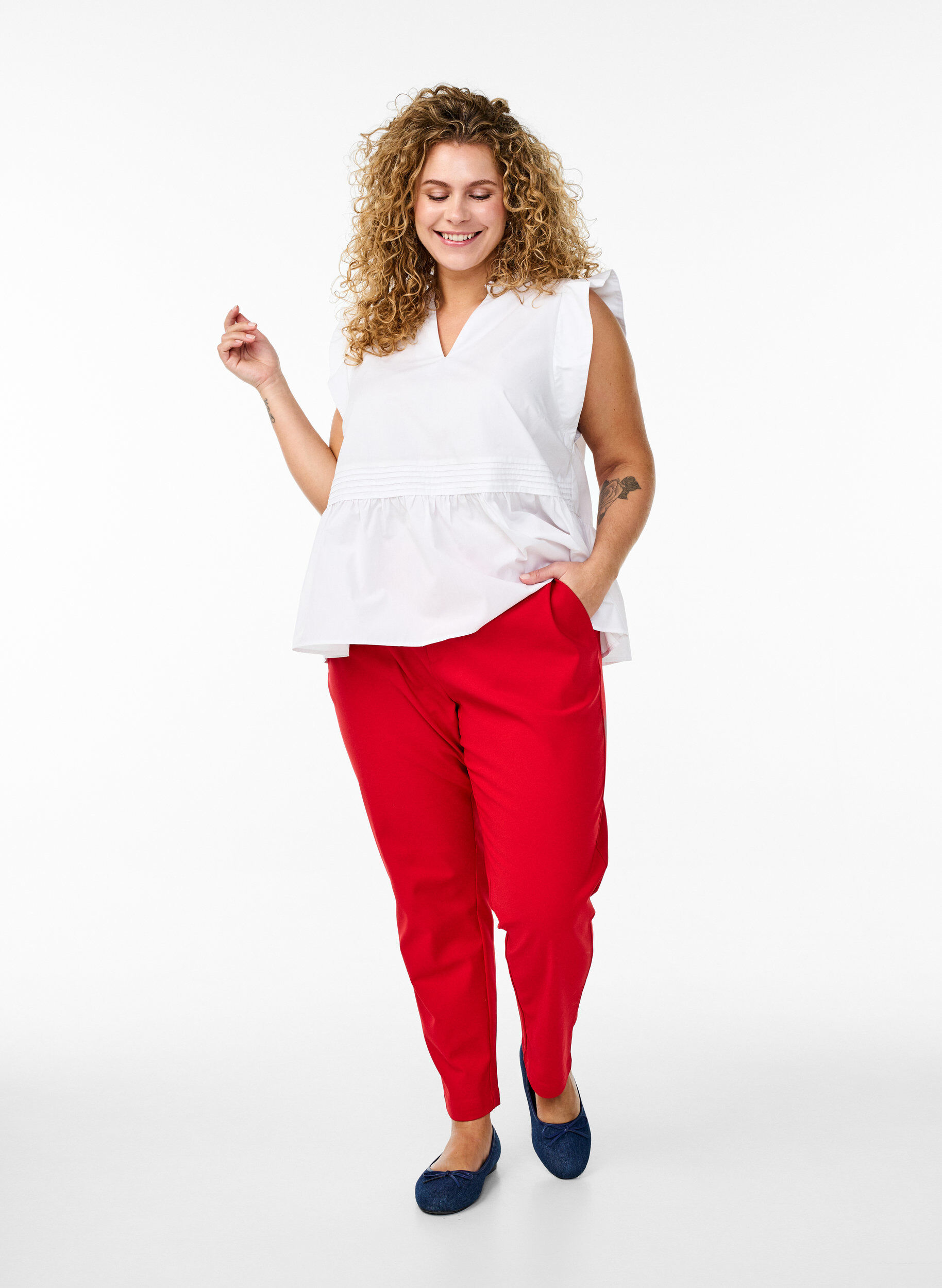 ZizziBroek met hoge taille en rechte pijpen, Rood, Model image number 0