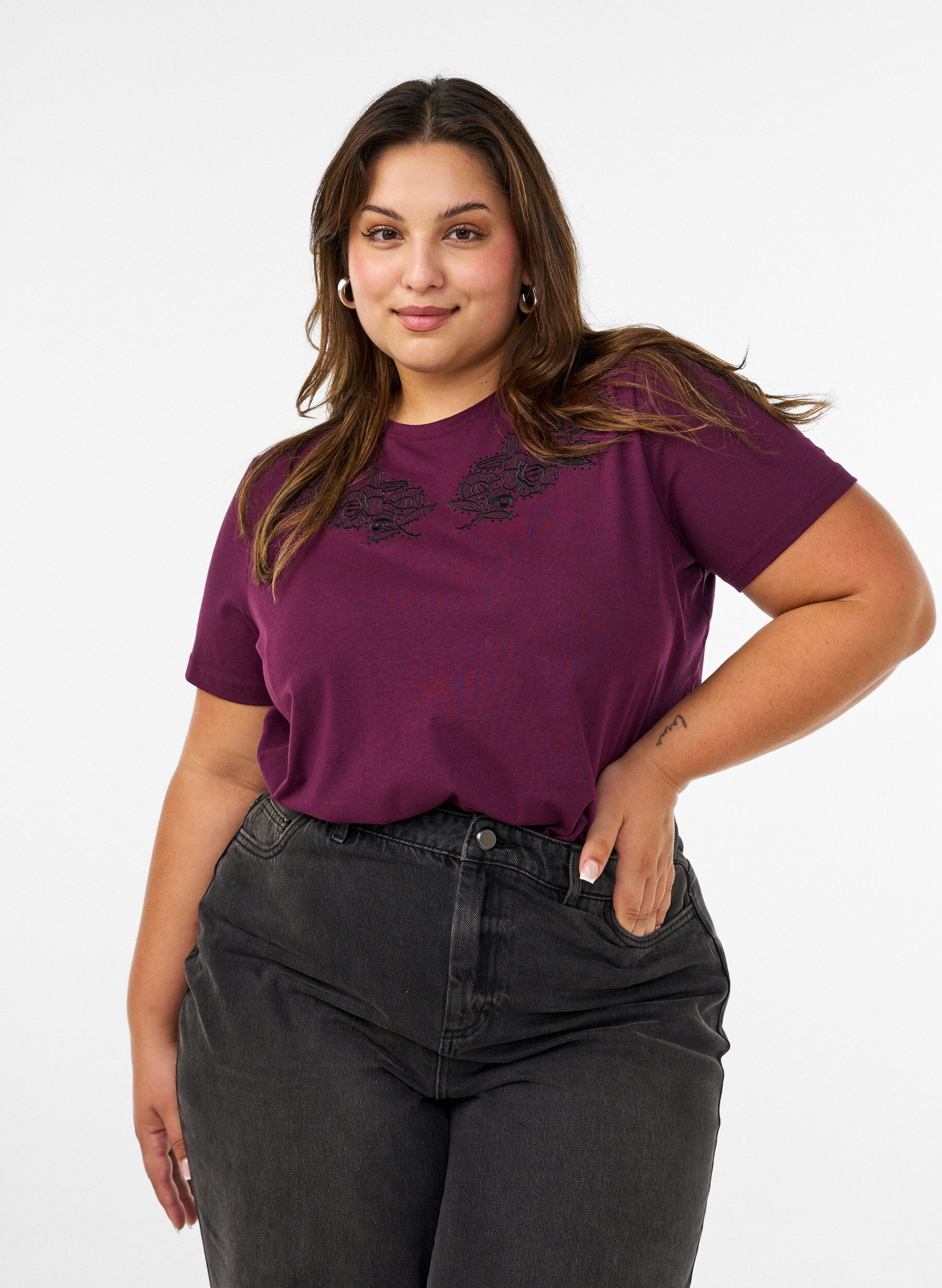 ZizziT-shirt met bloemenborduursel en strassteentjes, Paars, Model image number 0