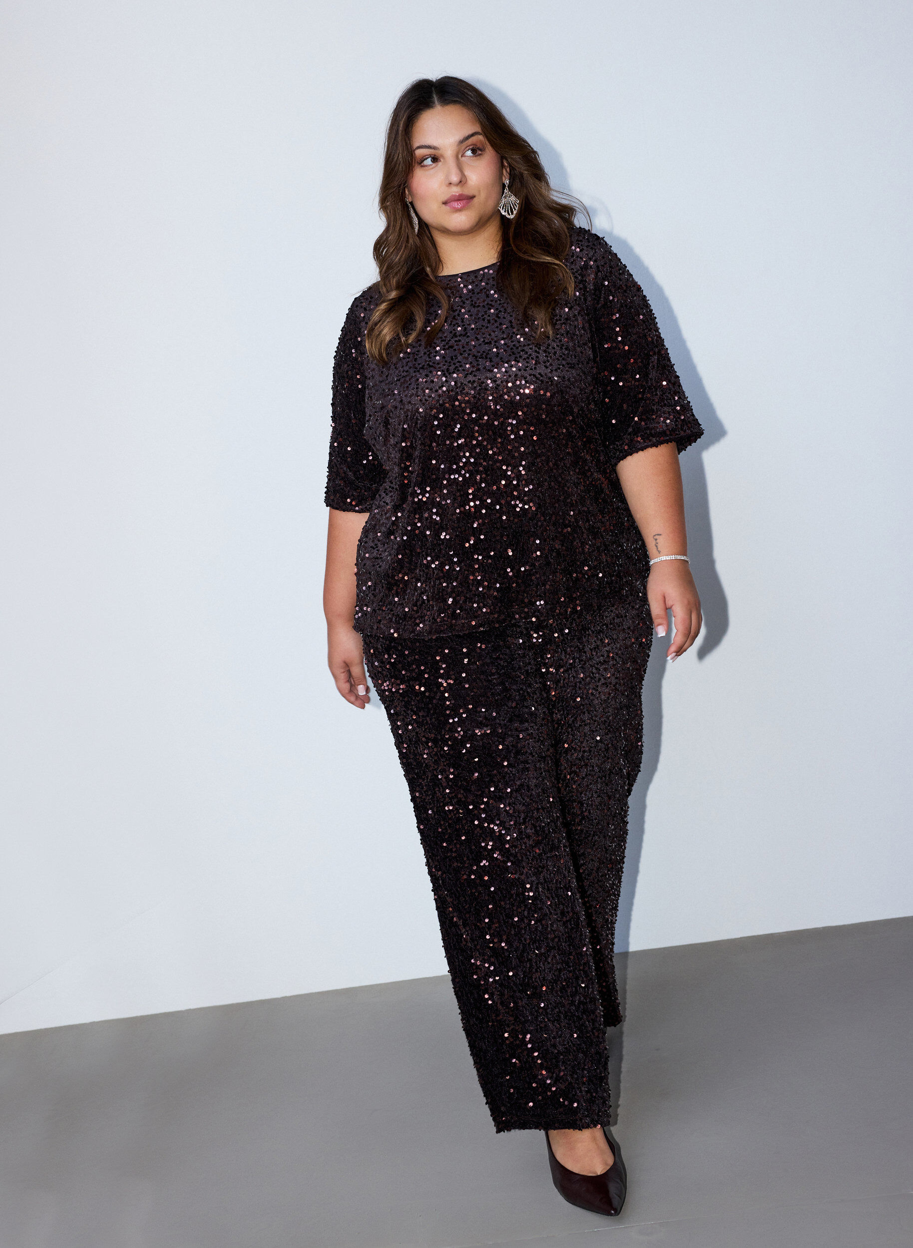 ZizziPantalon &agrave; coupe ample avec sequins, Marron, Model image number 0