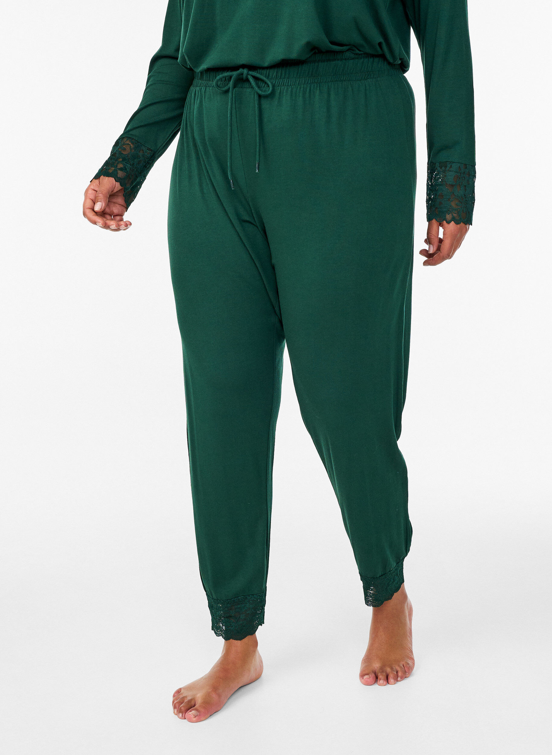 ZizziPyjamabroek met kanten rand en high waist, Groen, Model image number 2