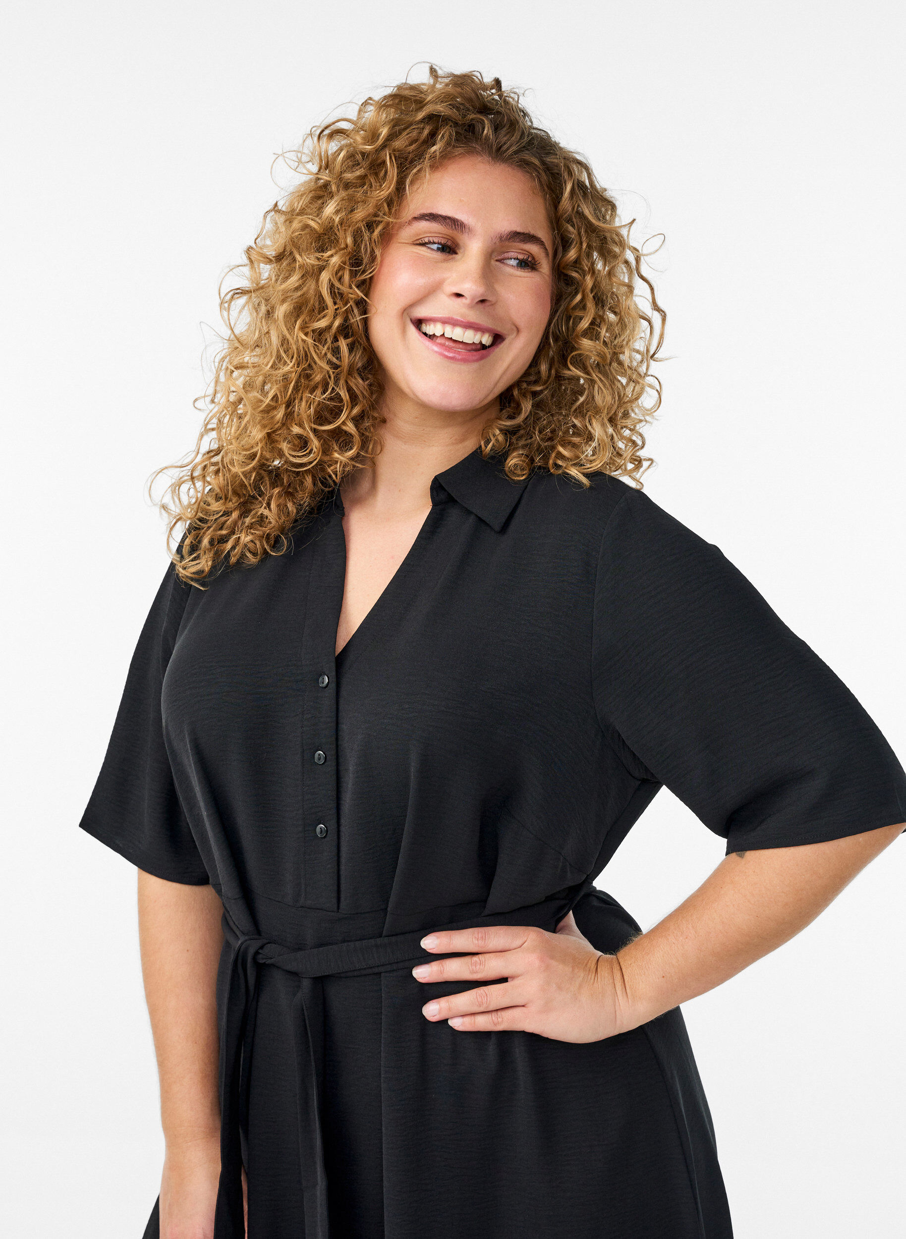 ZizziMidi overhemdjurk met strikceintuur, Zwart, Model image number 2