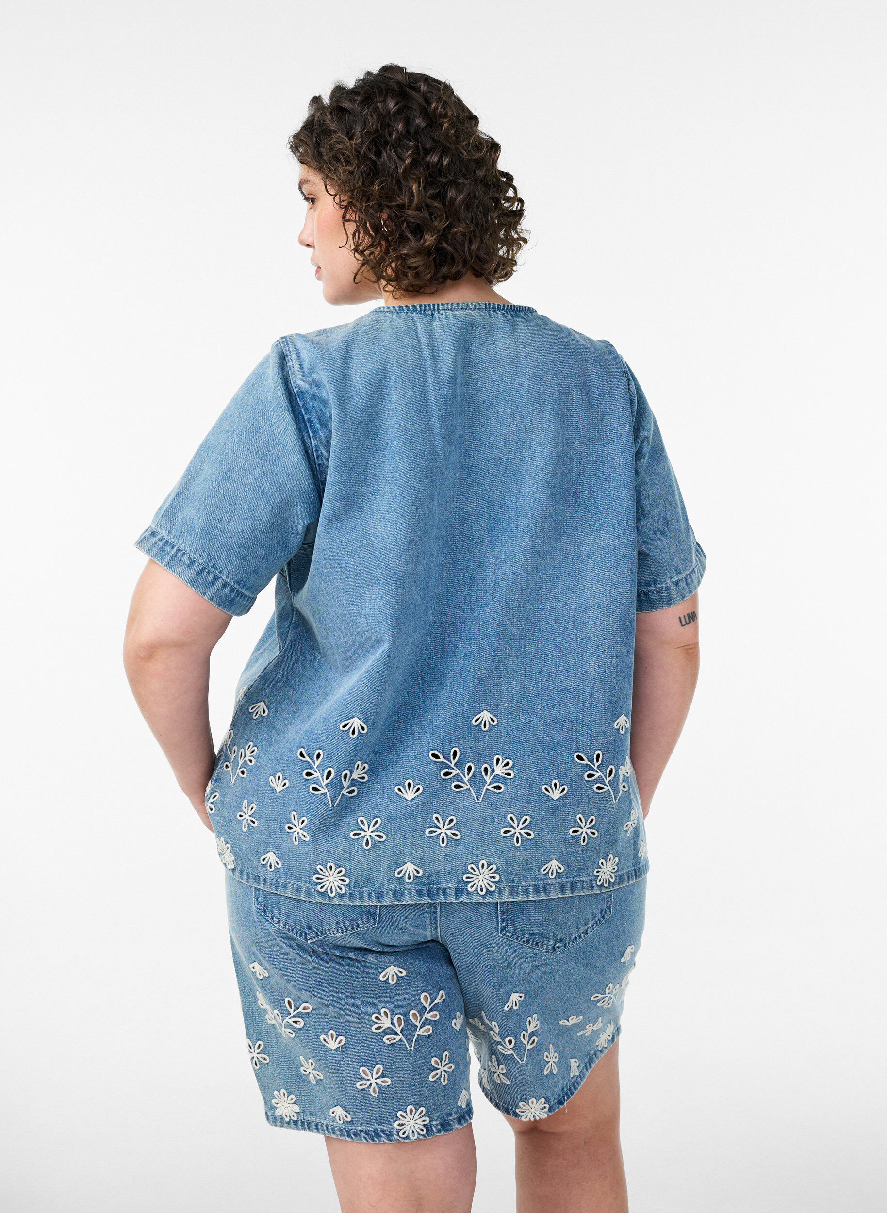ZizziDenim shorts met broderie anglaise en hoge taille, Blauw, Model image number 2