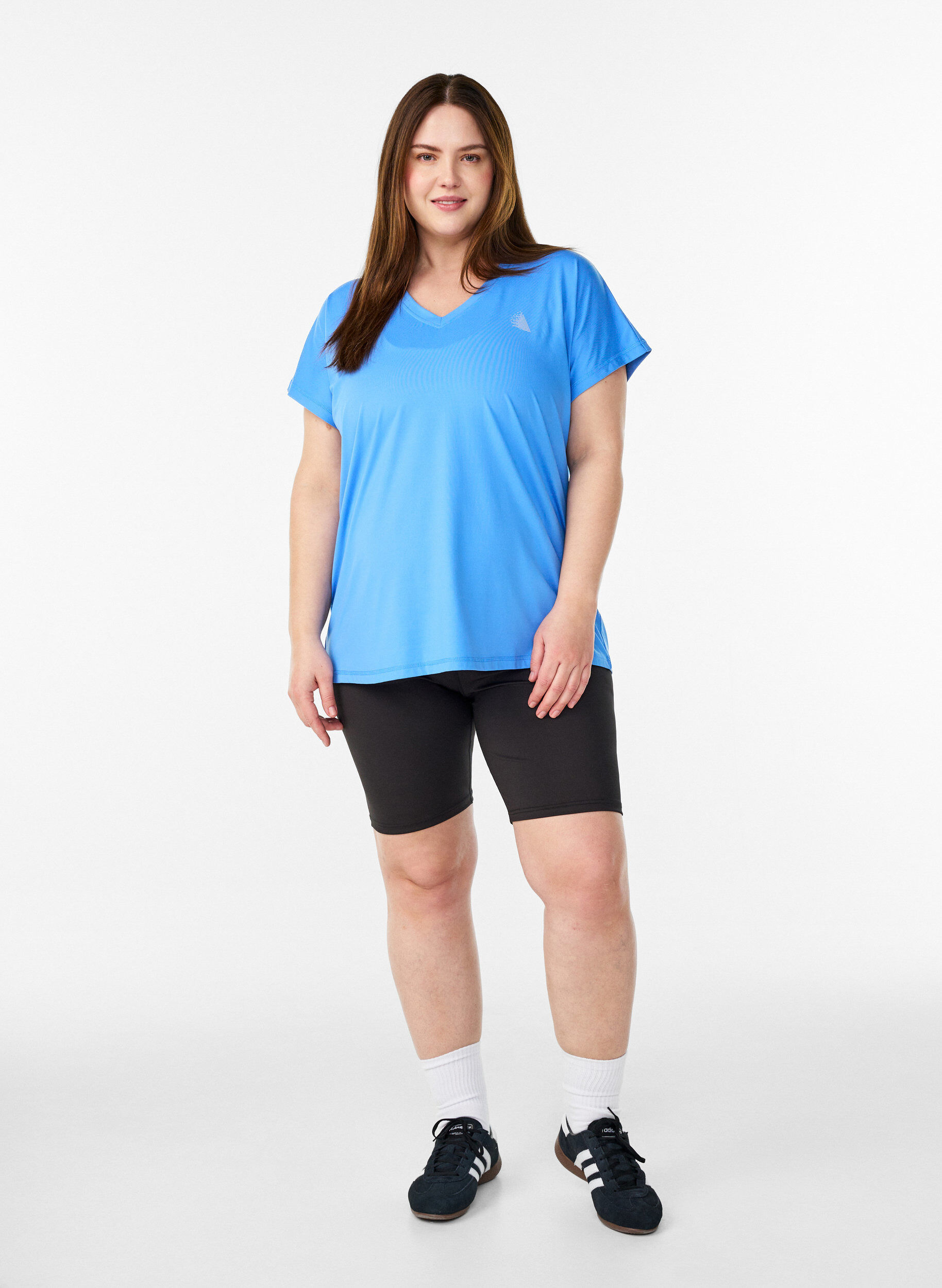 ZizziLosvallend trainings-T-shirt met V-hals, Blauw, Model image number 1