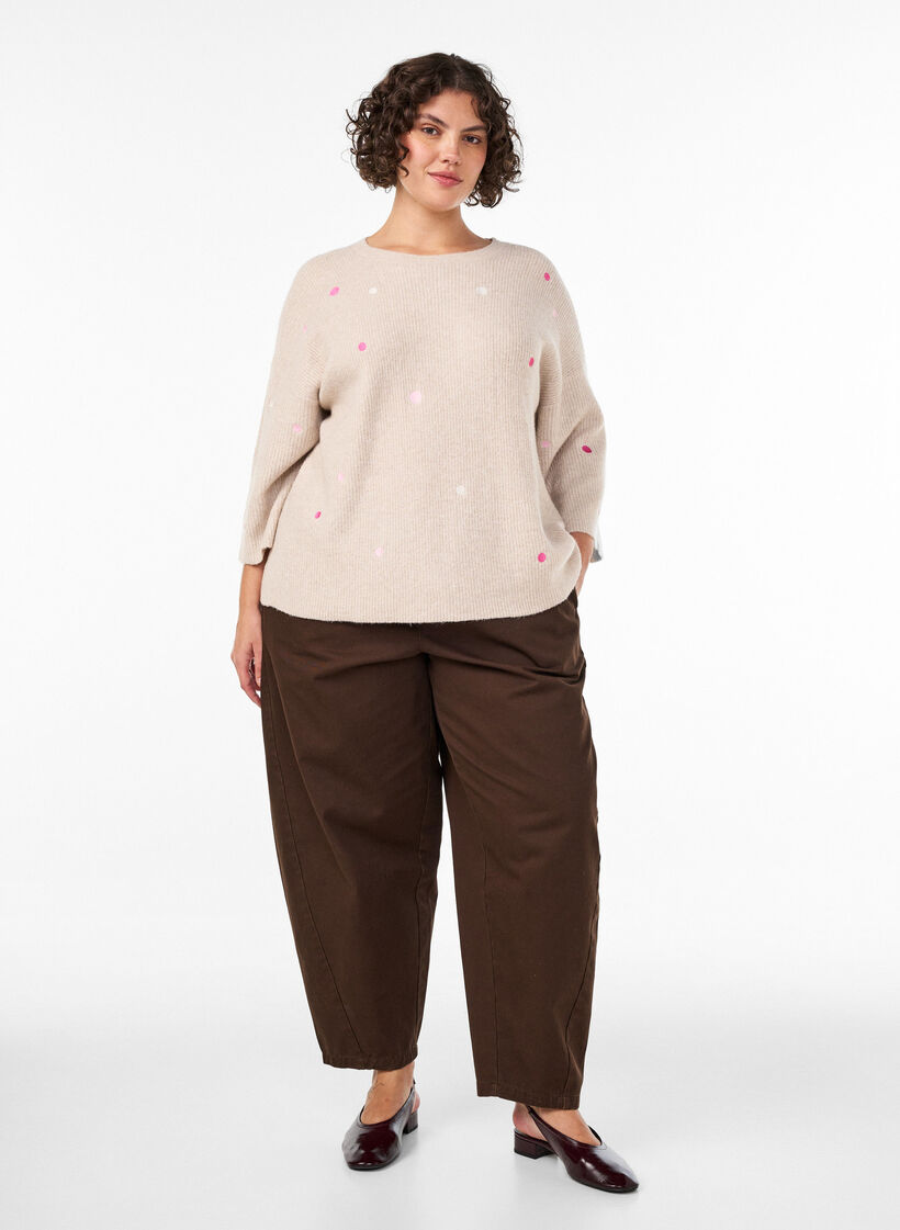 Blouse en maille avec de petits motifs brod&eacute;s, Beige, Model image number 1