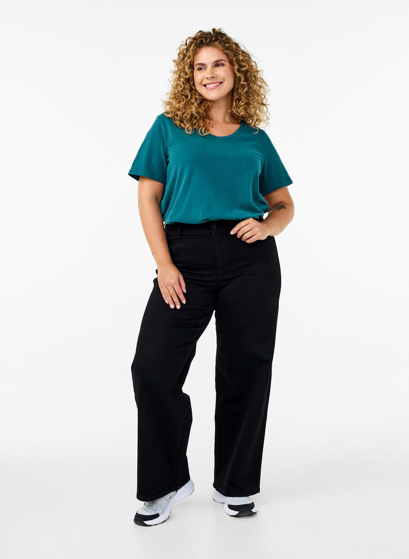 Effen basic T-shirt van katoen, Groen, Model image number 1