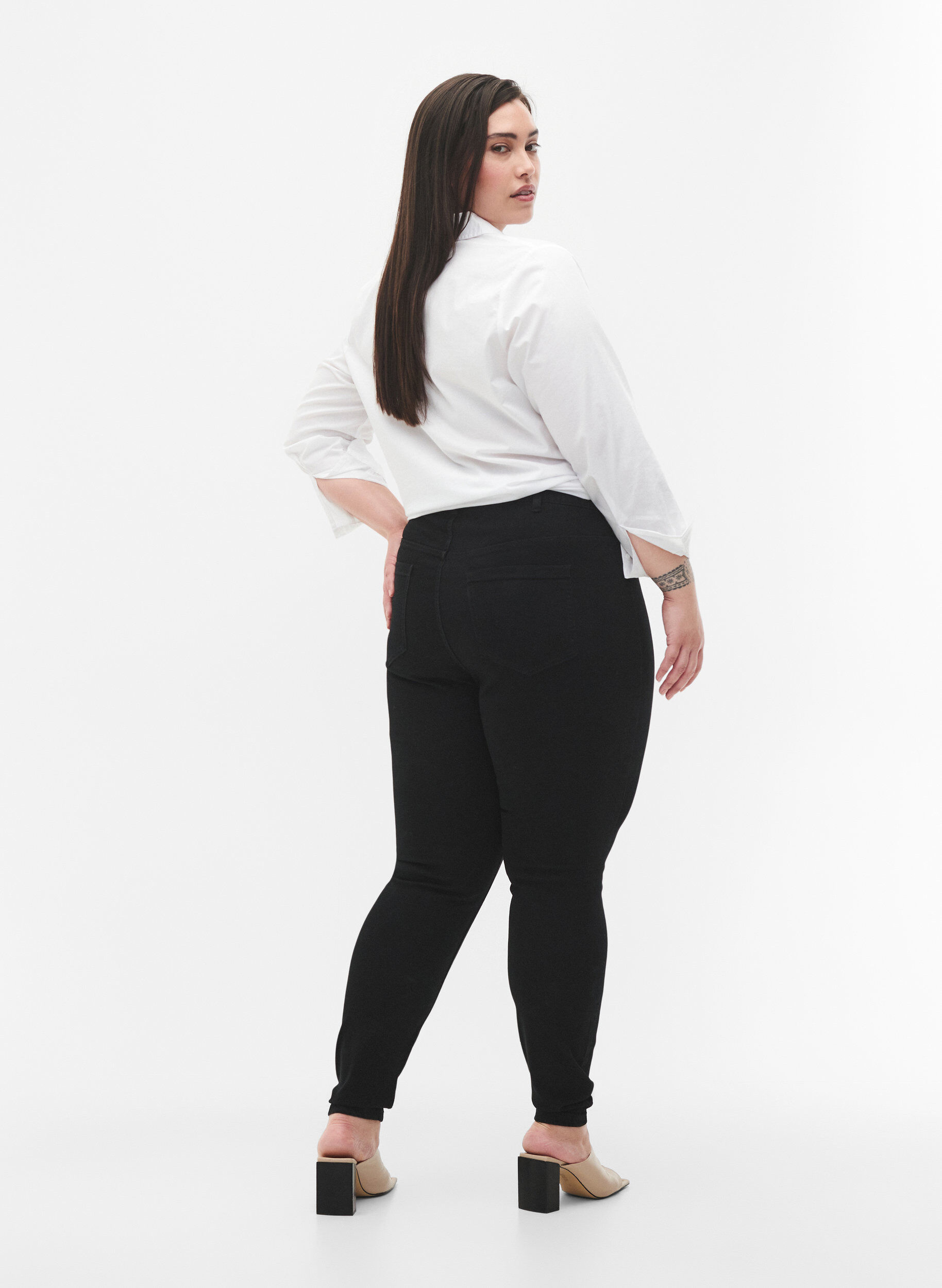 ZizziJeggings met achterzakken, Black, Model image number 1