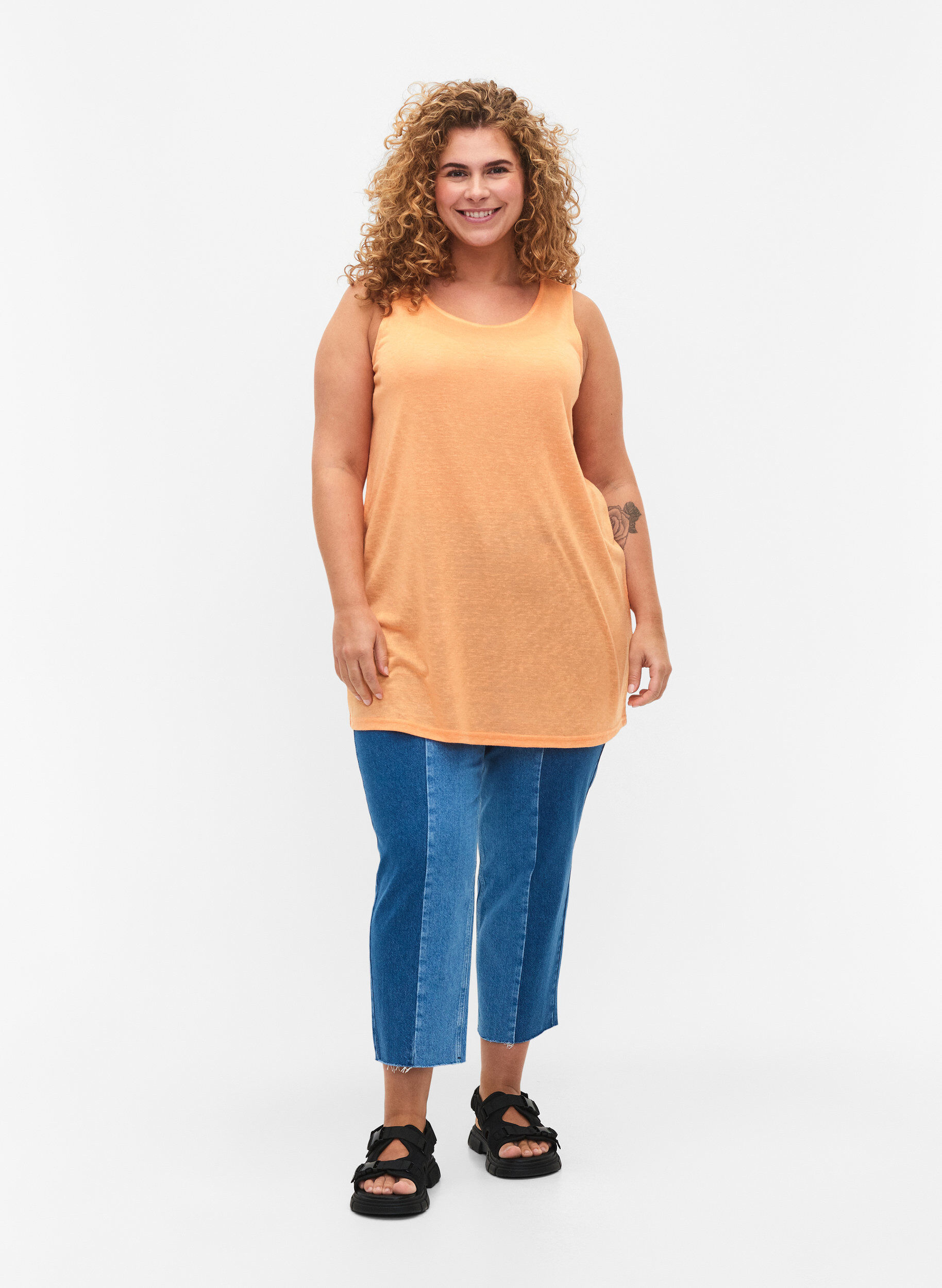 ZizziTop met structuur en ronde hals, Mock Orange, Model image number 2